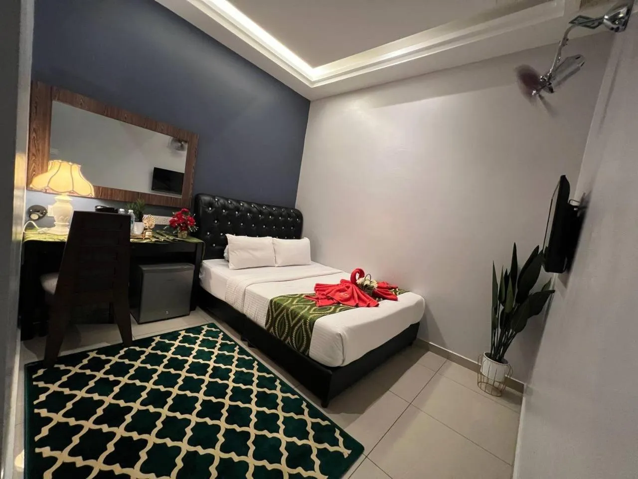 Bed in GHAZRINs DESARU