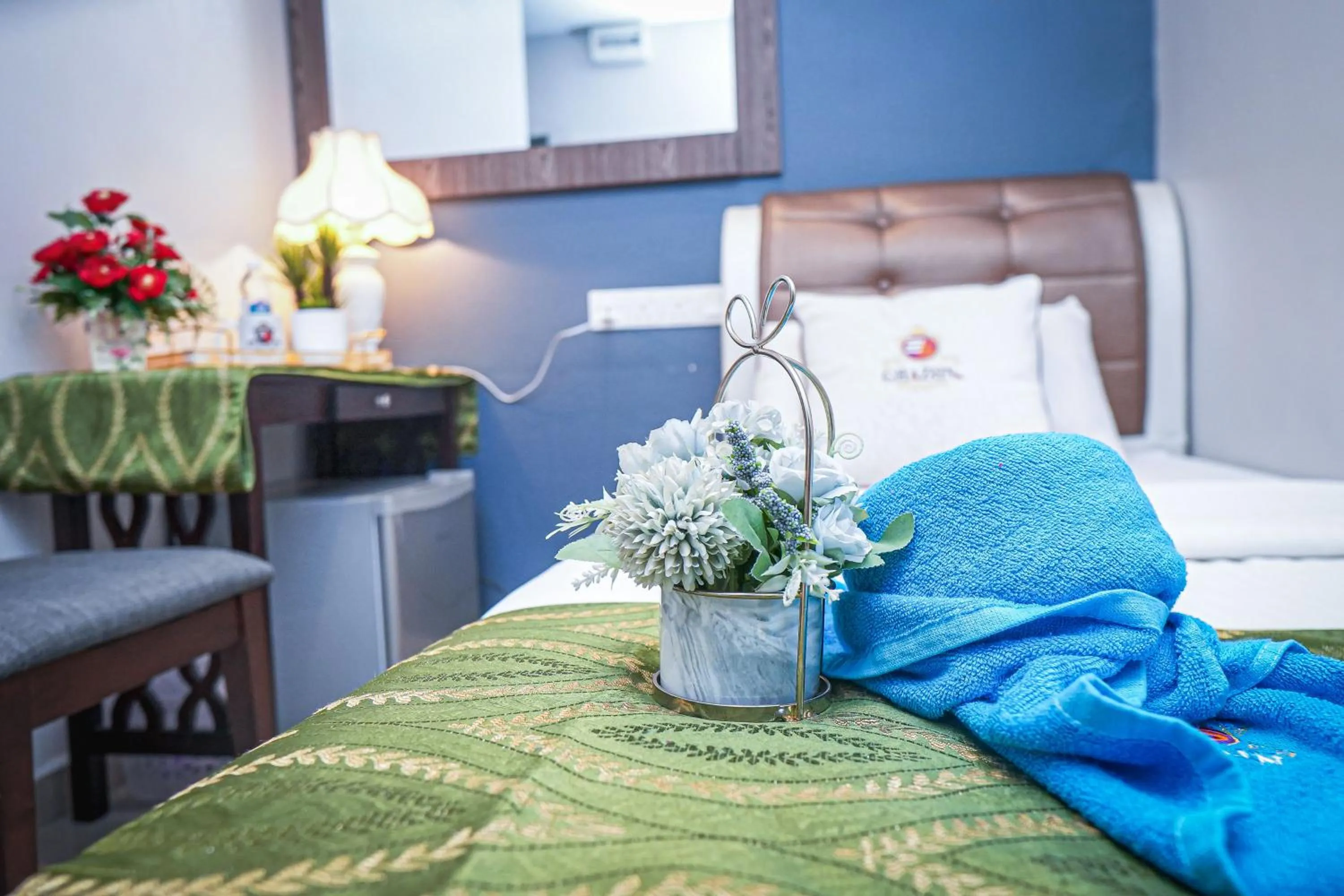 Bed in GHAZRINs DESARU