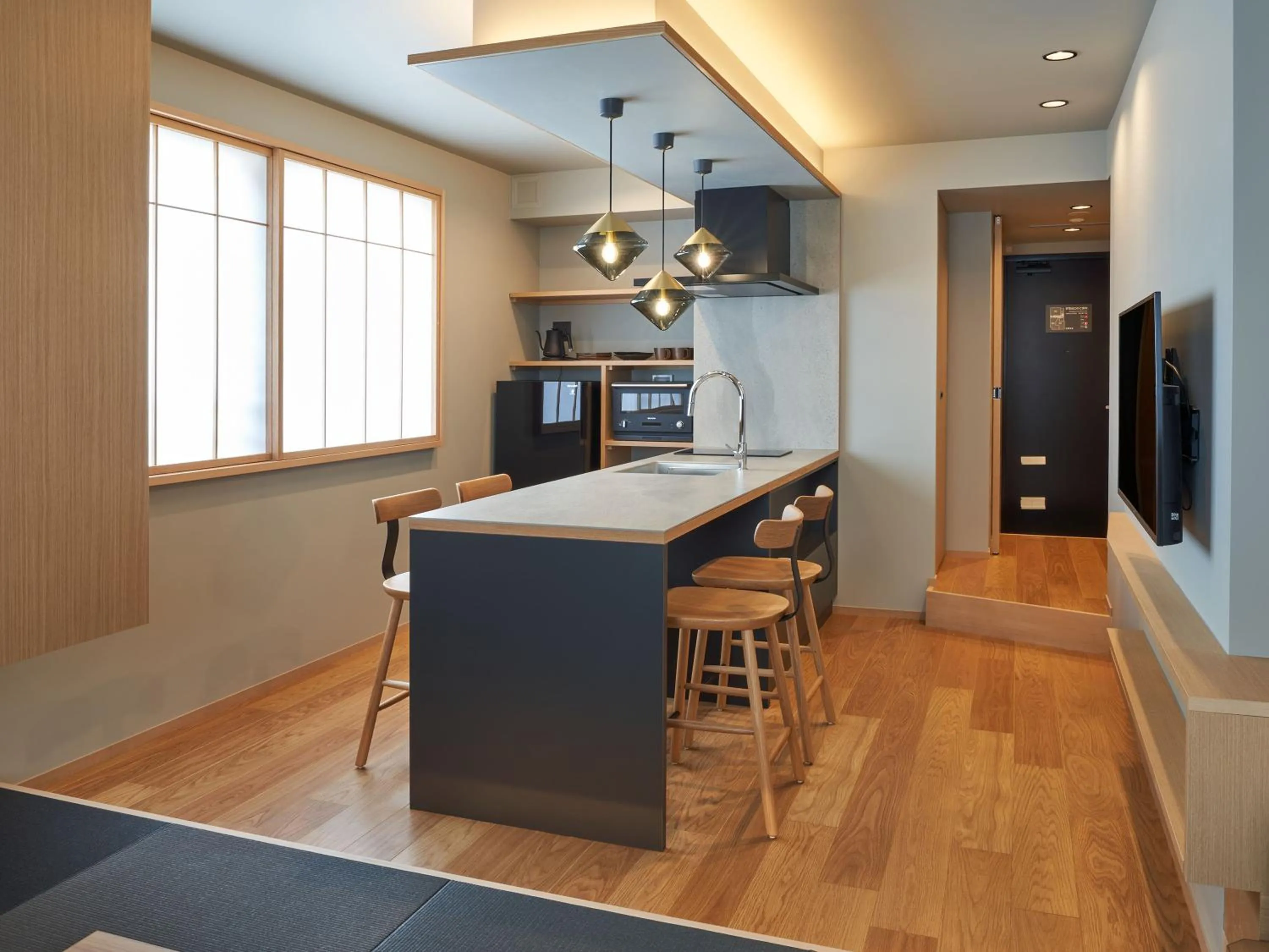 Photo of the whole room in COCOSHUKU AKASAKA Premium