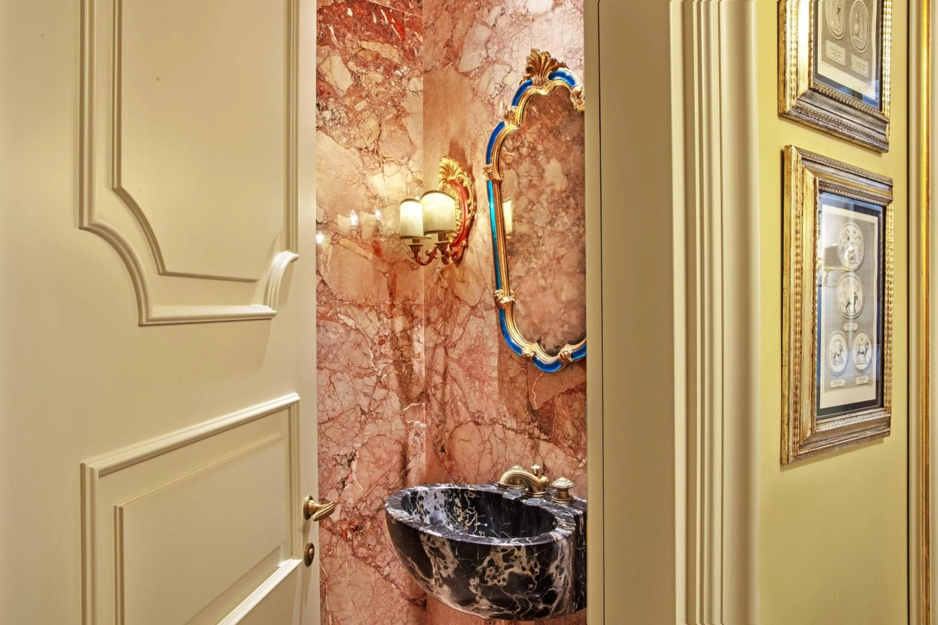 Bathroom in The Gritti Palace, a Luxury Collection Hotel, Venice