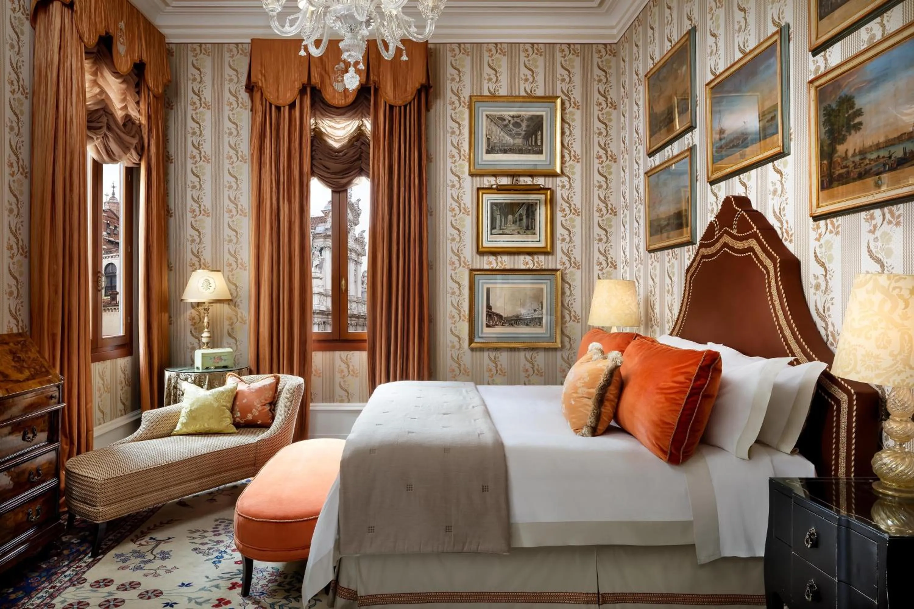 Photo of the whole room, Bed in The Gritti Palace, a Luxury Collection Hotel, Venice