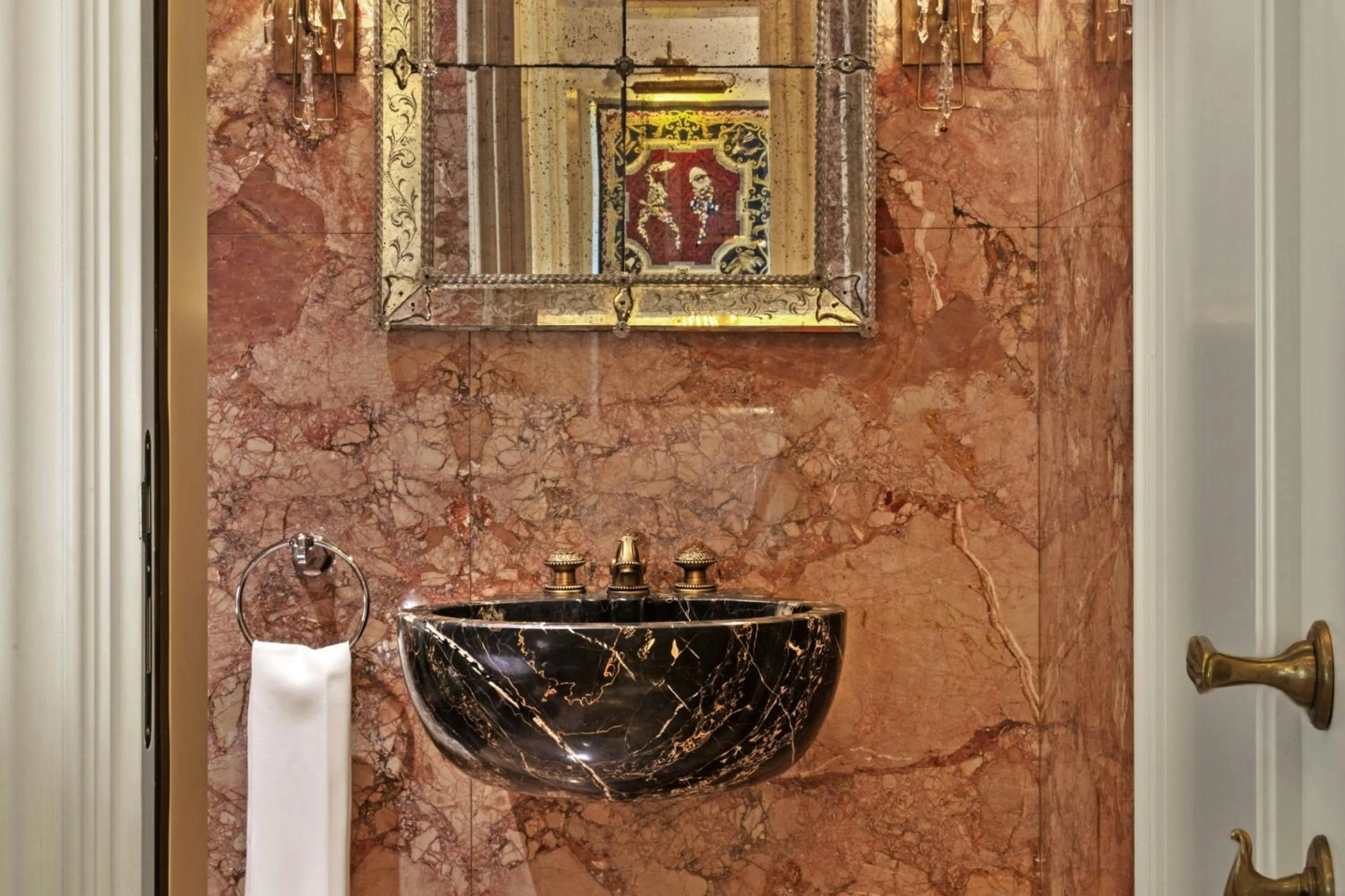 Bathroom in The Gritti Palace, a Luxury Collection Hotel, Venice
