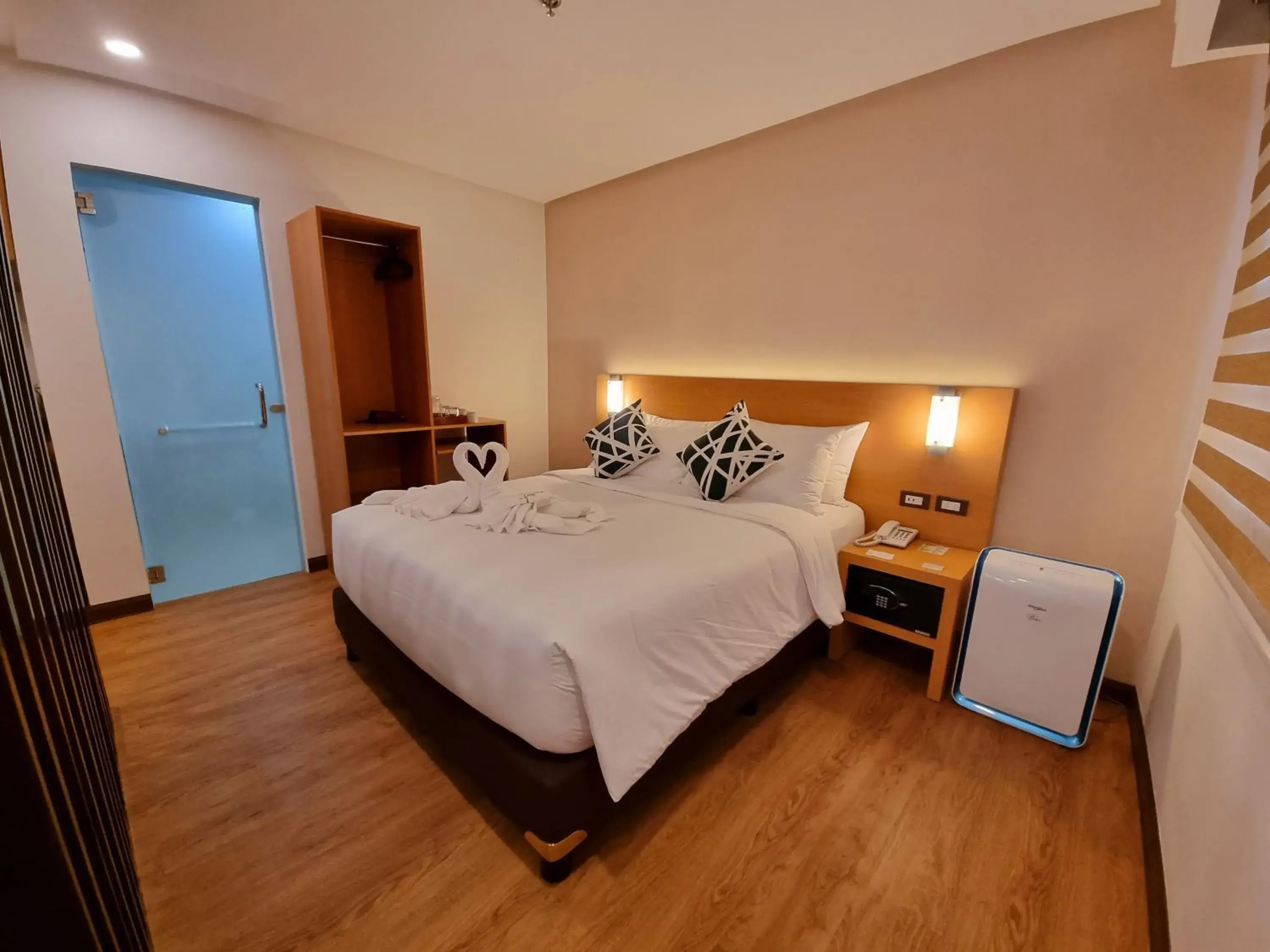 Suite - single occupancy in ALVEA HOTEL Suite - single occupancy in ALVEA HOTEL