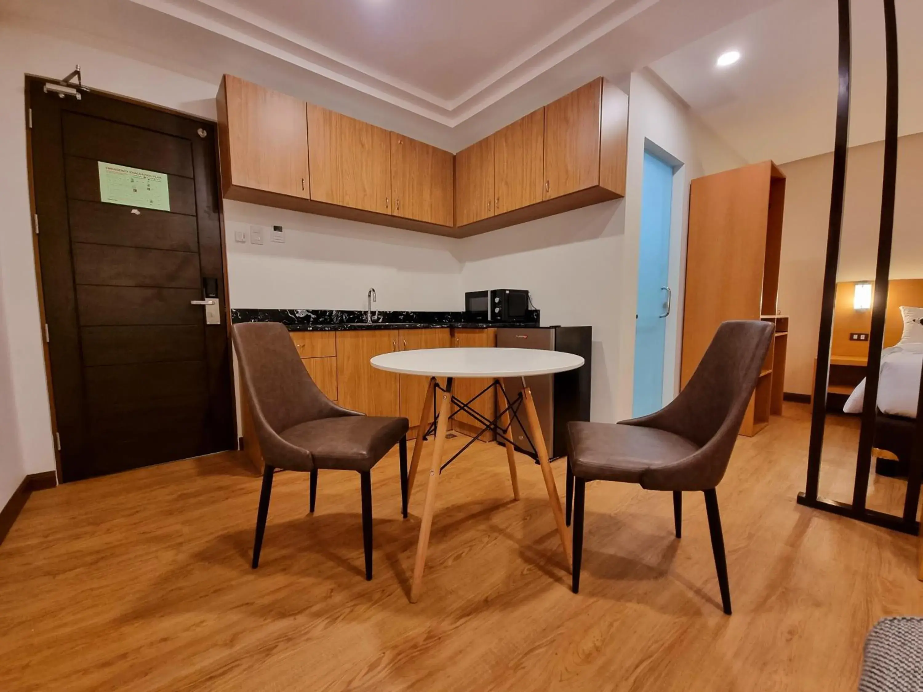 Suite - single occupancy in ALVEA HOTEL Suite - single occupancy in ALVEA HOTEL