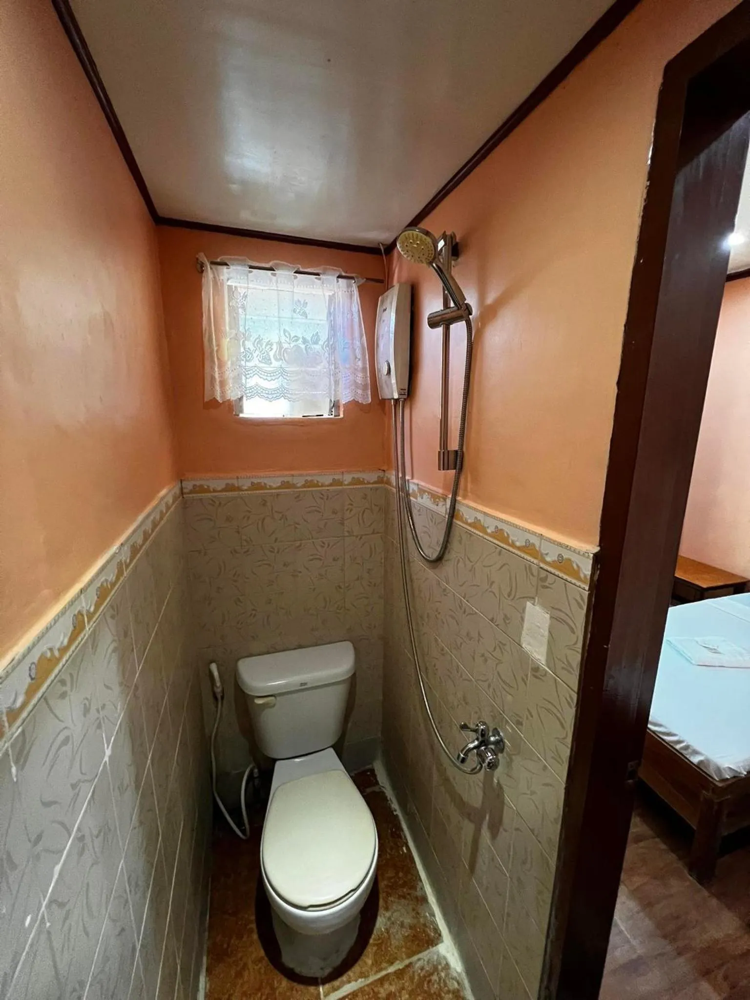 Toilet in Balay Paragua