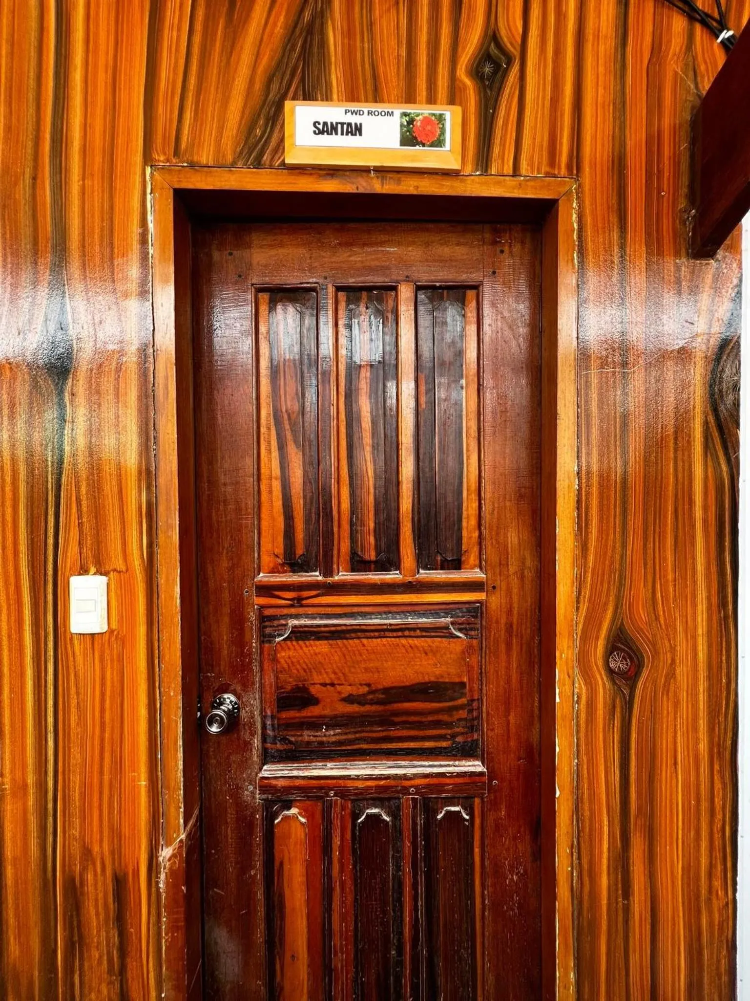 Facade/entrance in Balay Paragua