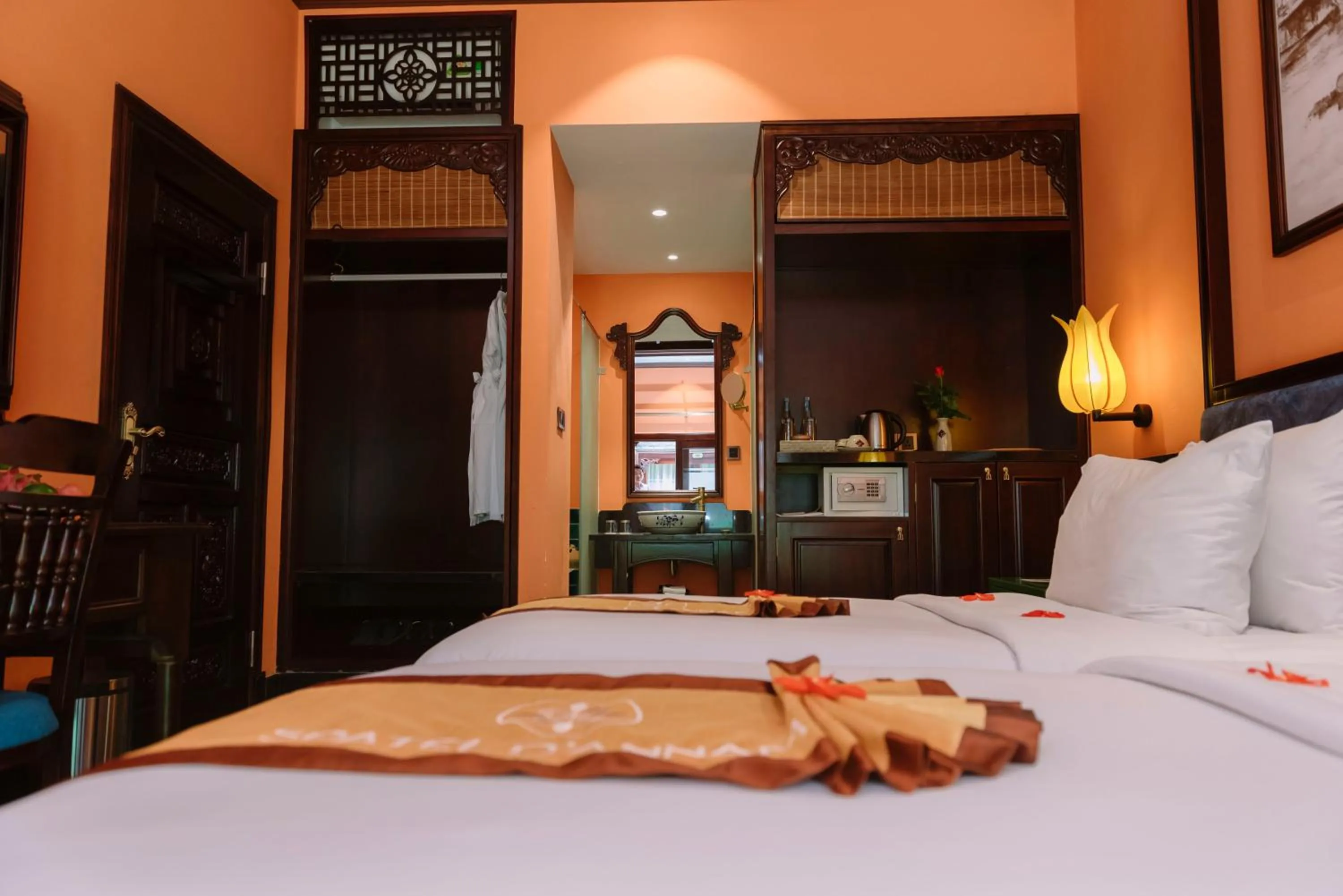 Bedroom, Bed in Spatel d'Annam - Imperial Boutique Spa & Hotel