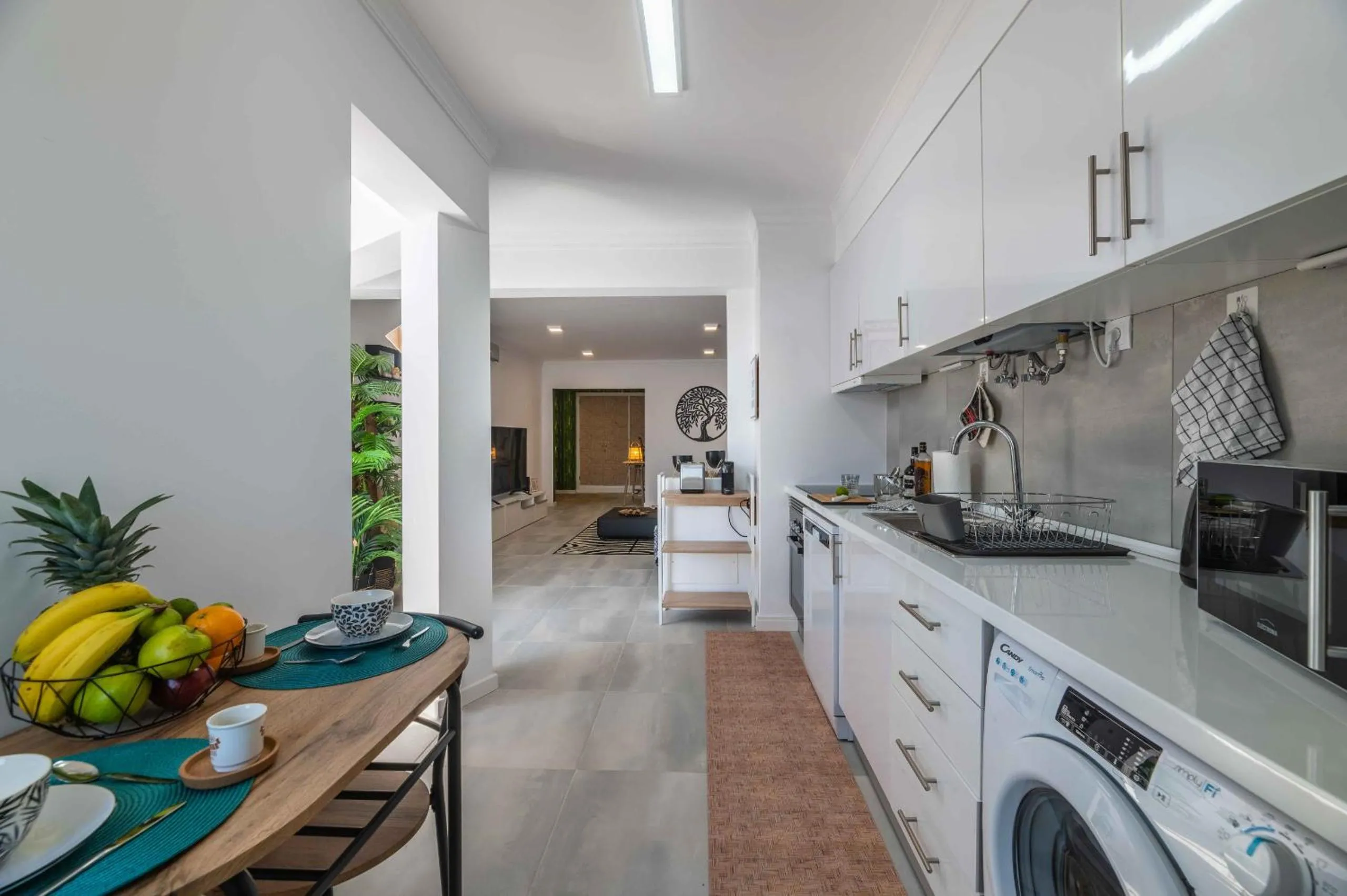 Kitchen or kitchenette in Salgados 2-Bedroom Apartment - 900m from the Beach - Wifi