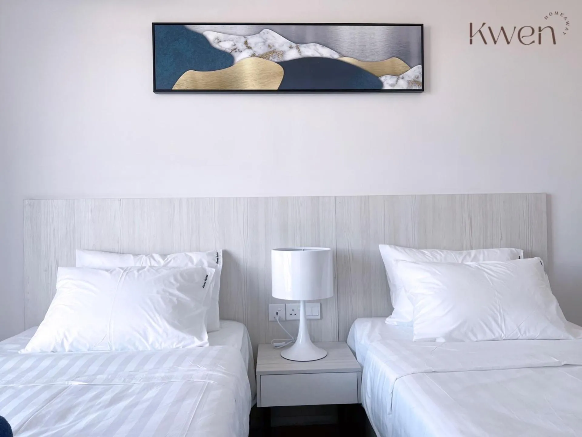 Bedroom, Bed in KWEN Suites-Tanjung Aru InfinityPool Seaview/Airport View
