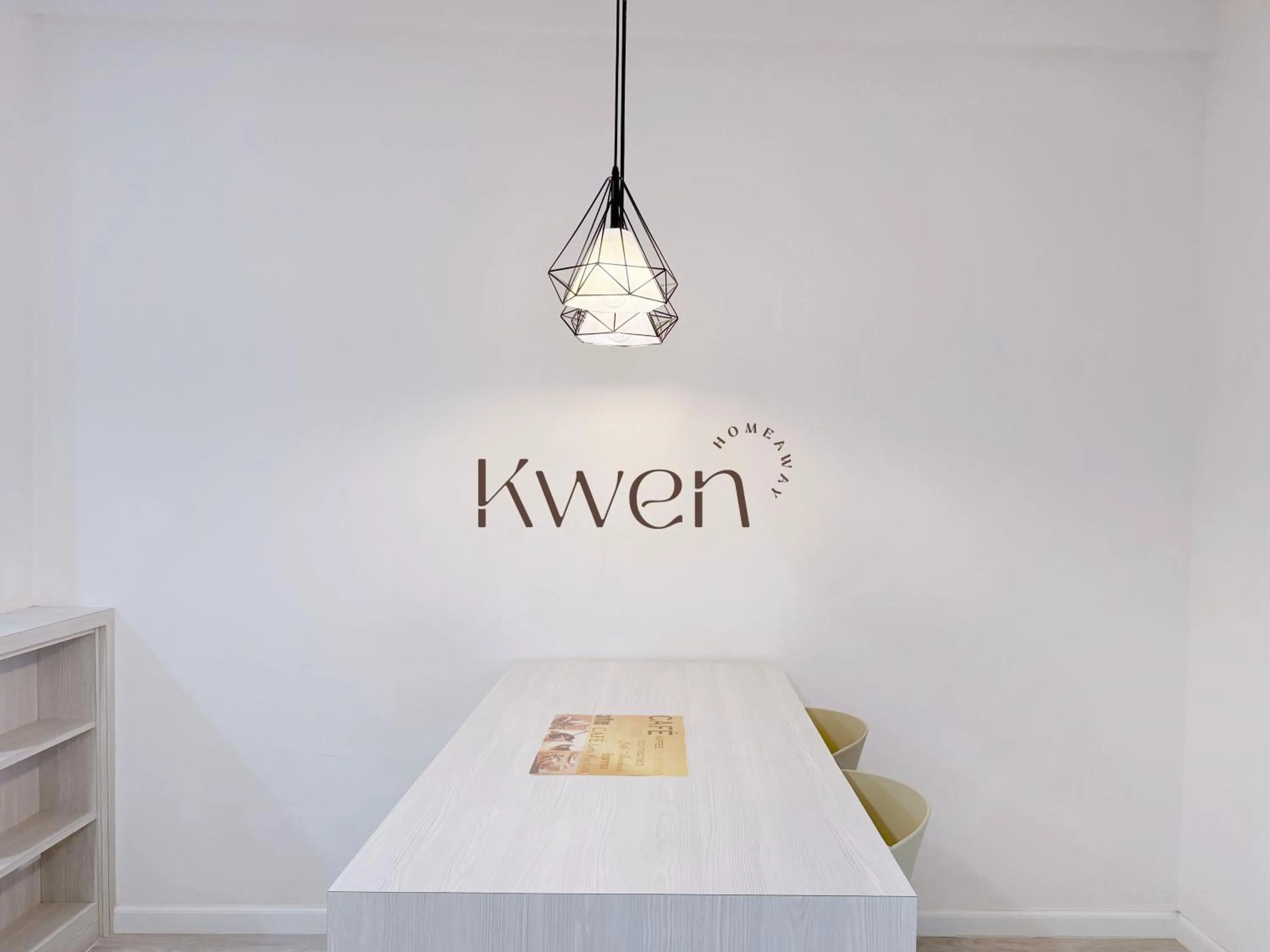 Dining area, Bed in KWEN Suites-Tanjung Aru InfinityPool Seaview/Airport View