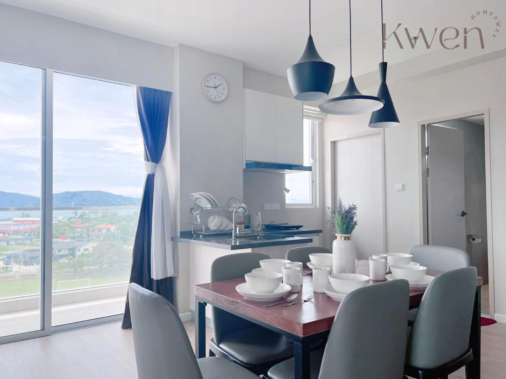 Dining area in KWEN Suites-Tanjung Aru InfinityPool Seaview/Airport View