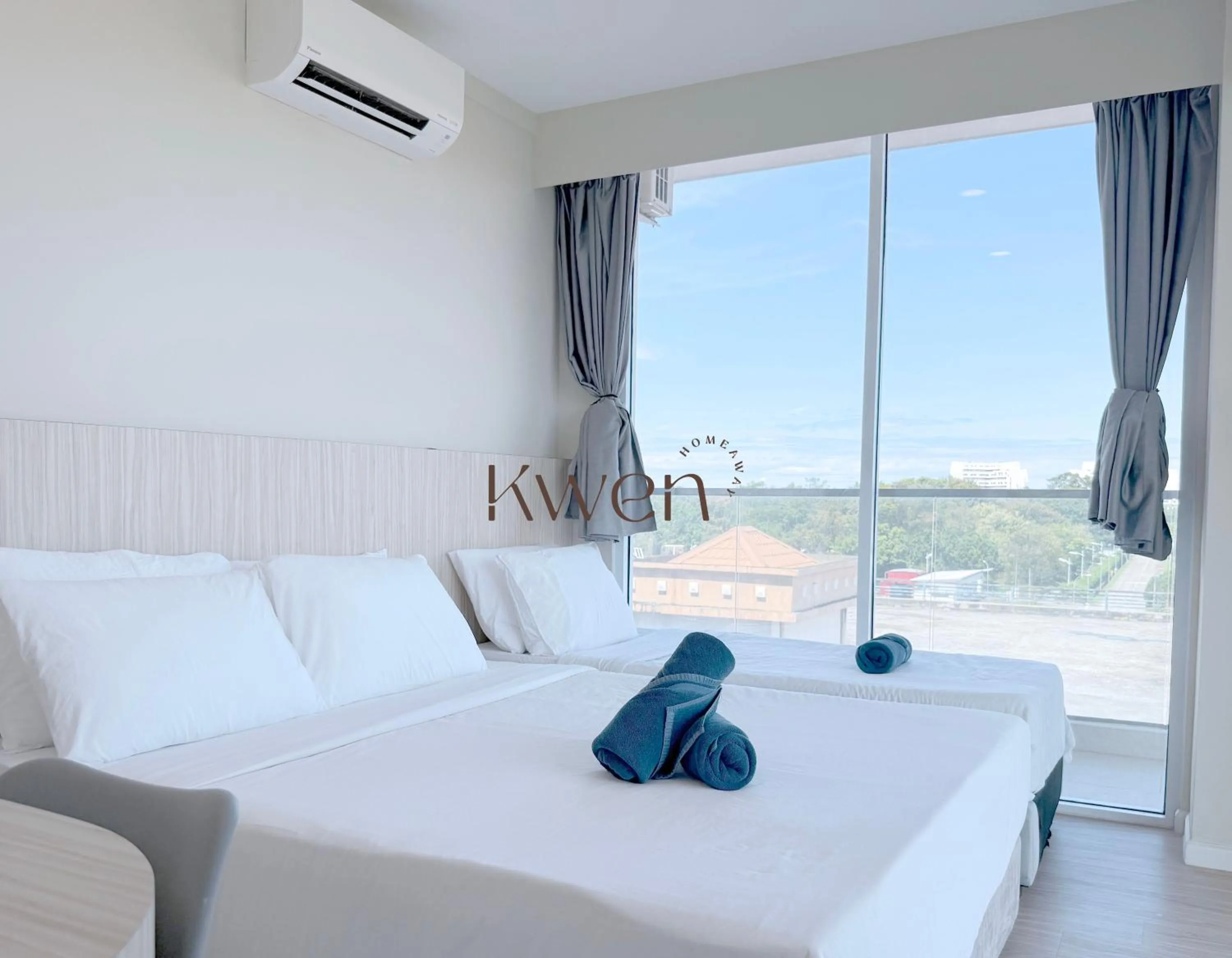 Bedroom, Bed in KWEN Suites-Tanjung Aru InfinityPool Seaview/Airport View
