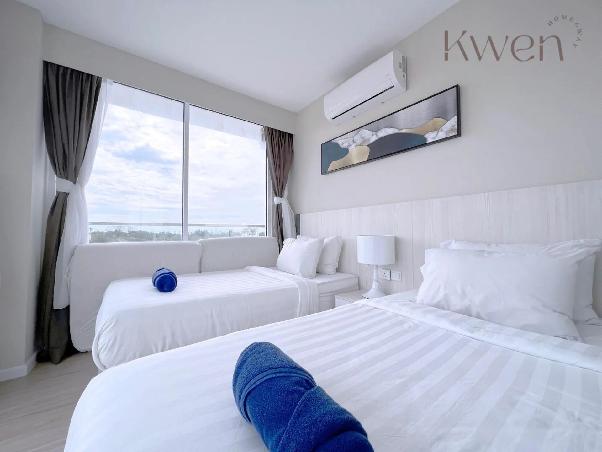 Bedroom, Bed in KWEN Suites-Tanjung Aru InfinityPool Seaview/Airport View