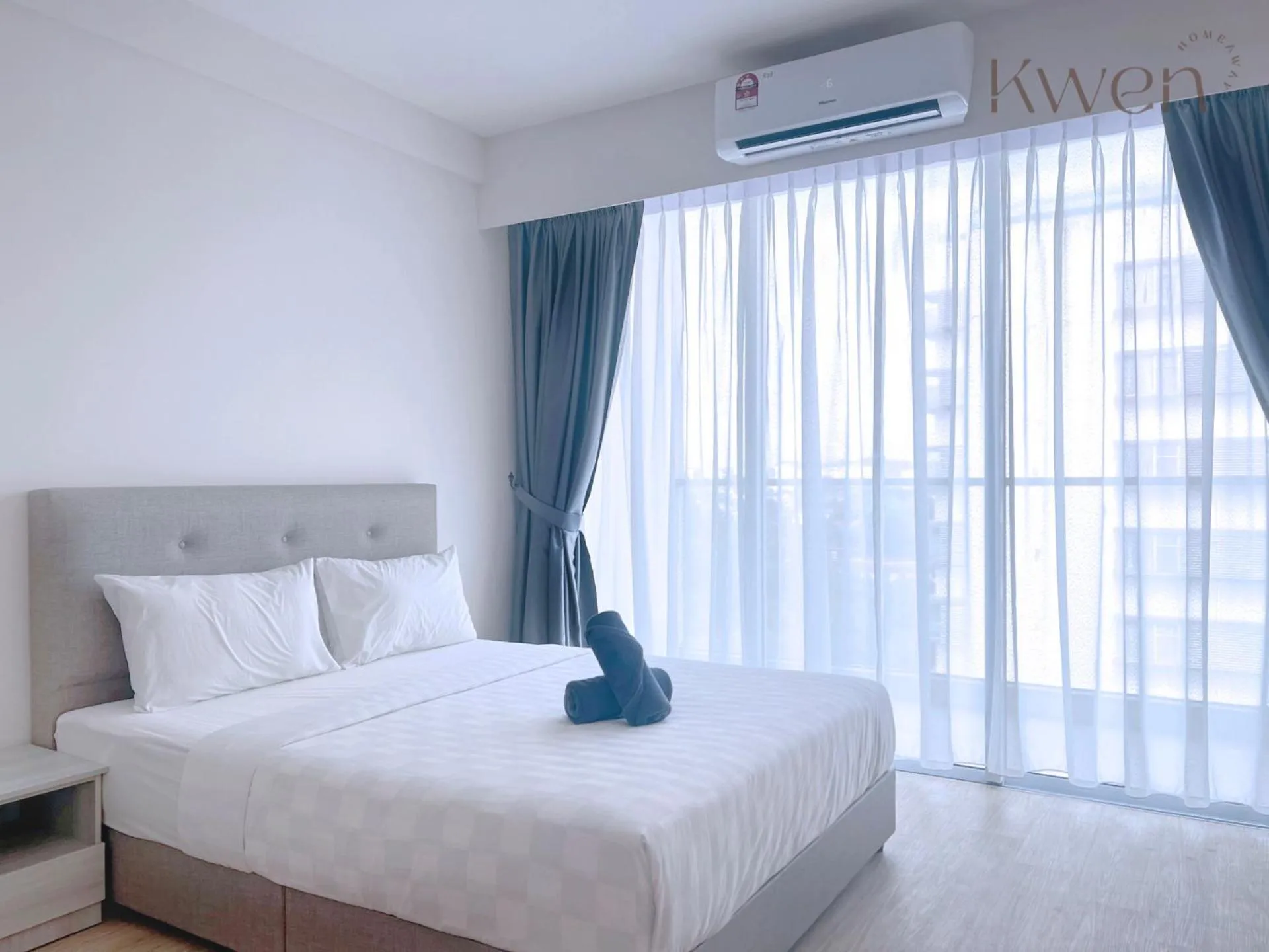 Bedroom, Bed in KWEN Suites-Tanjung Aru InfinityPool Seaview/Airport View