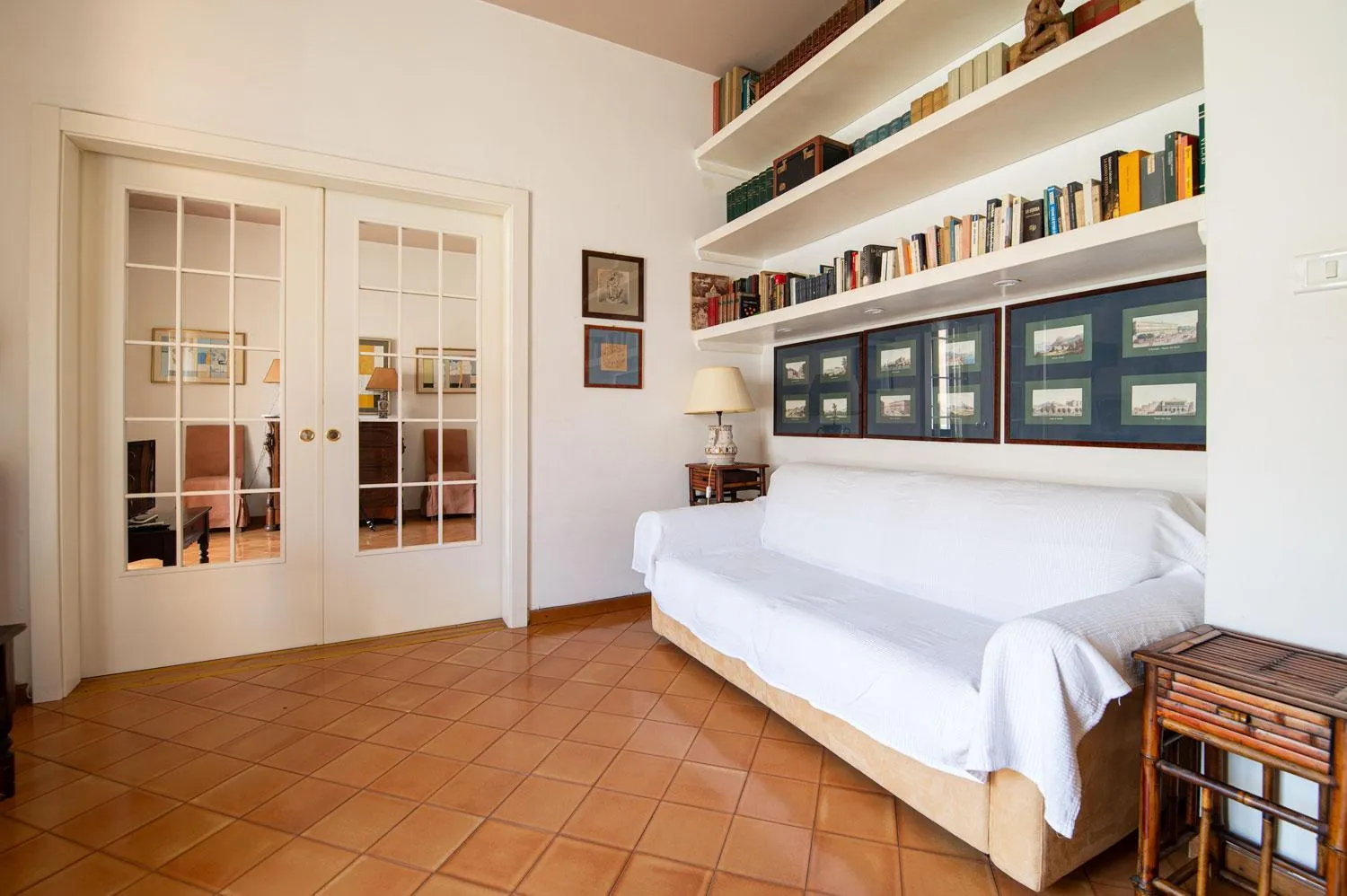 Communal lounge/ TV room, Bed in Dimore Romano
