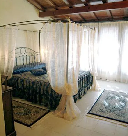 Bed in Monte Tondo Winery