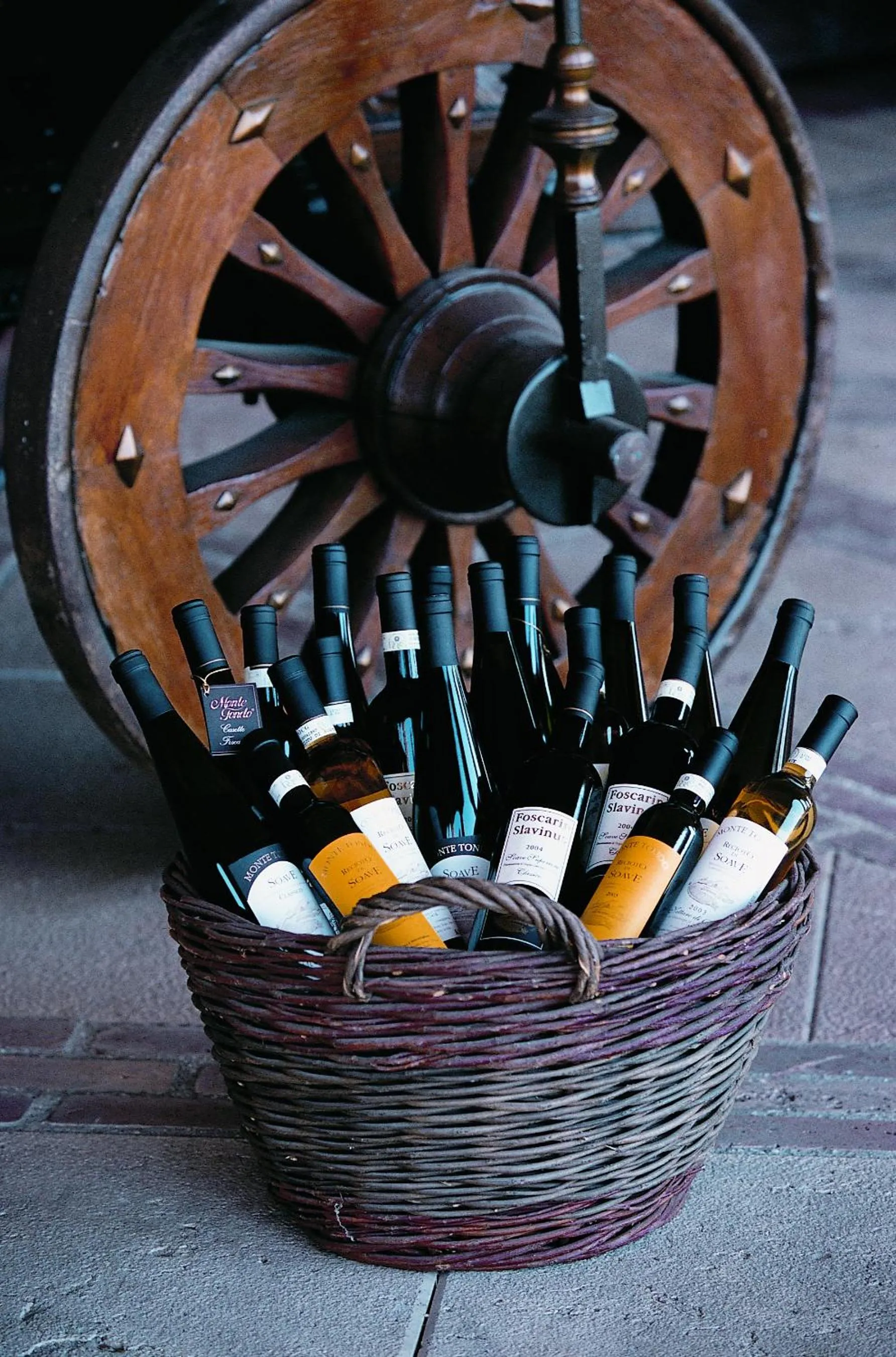 Alcoholic drinks in Monte Tondo Winery