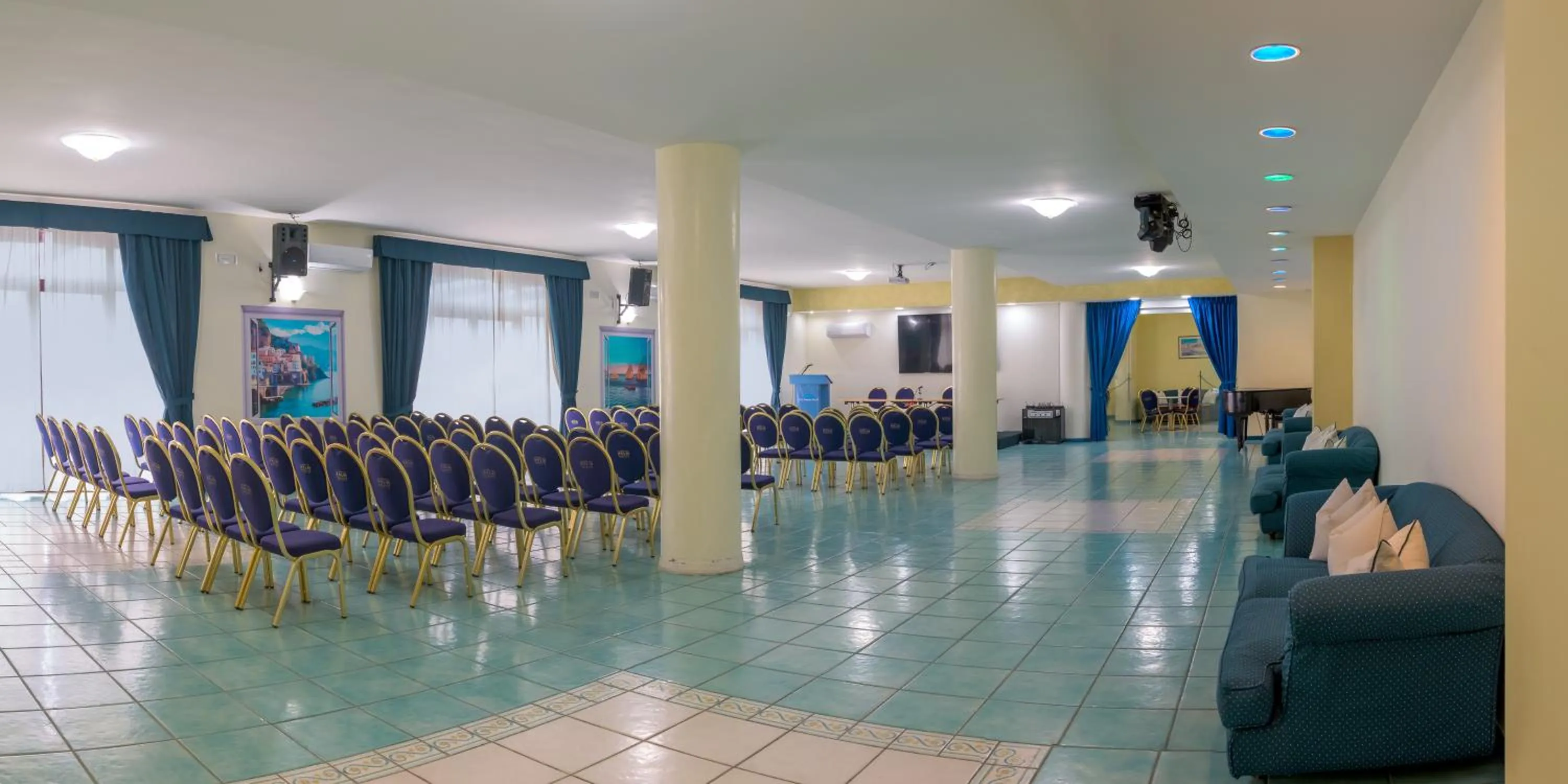 Meeting/conference room in Hotel Centro Congressi Polo Nautico