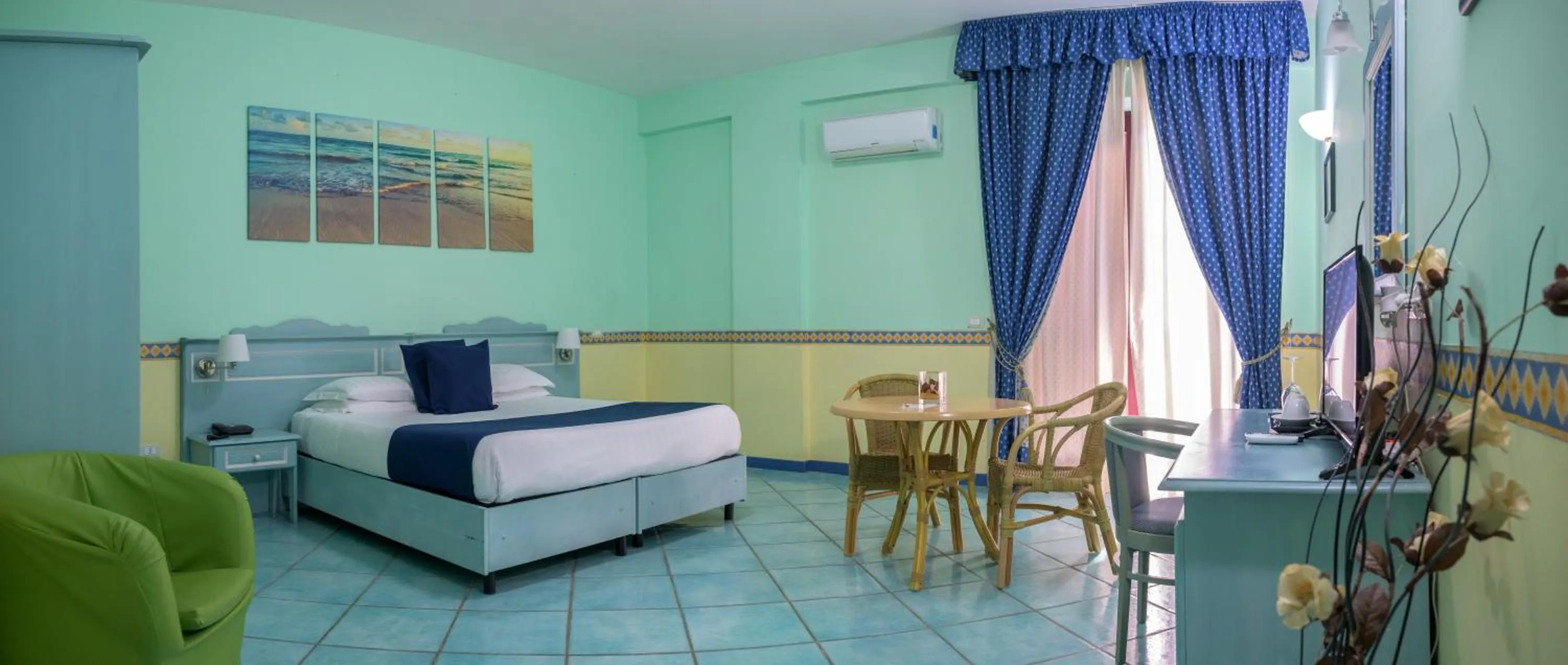 Bedroom, Bed in Hotel Centro Congressi Polo Nautico