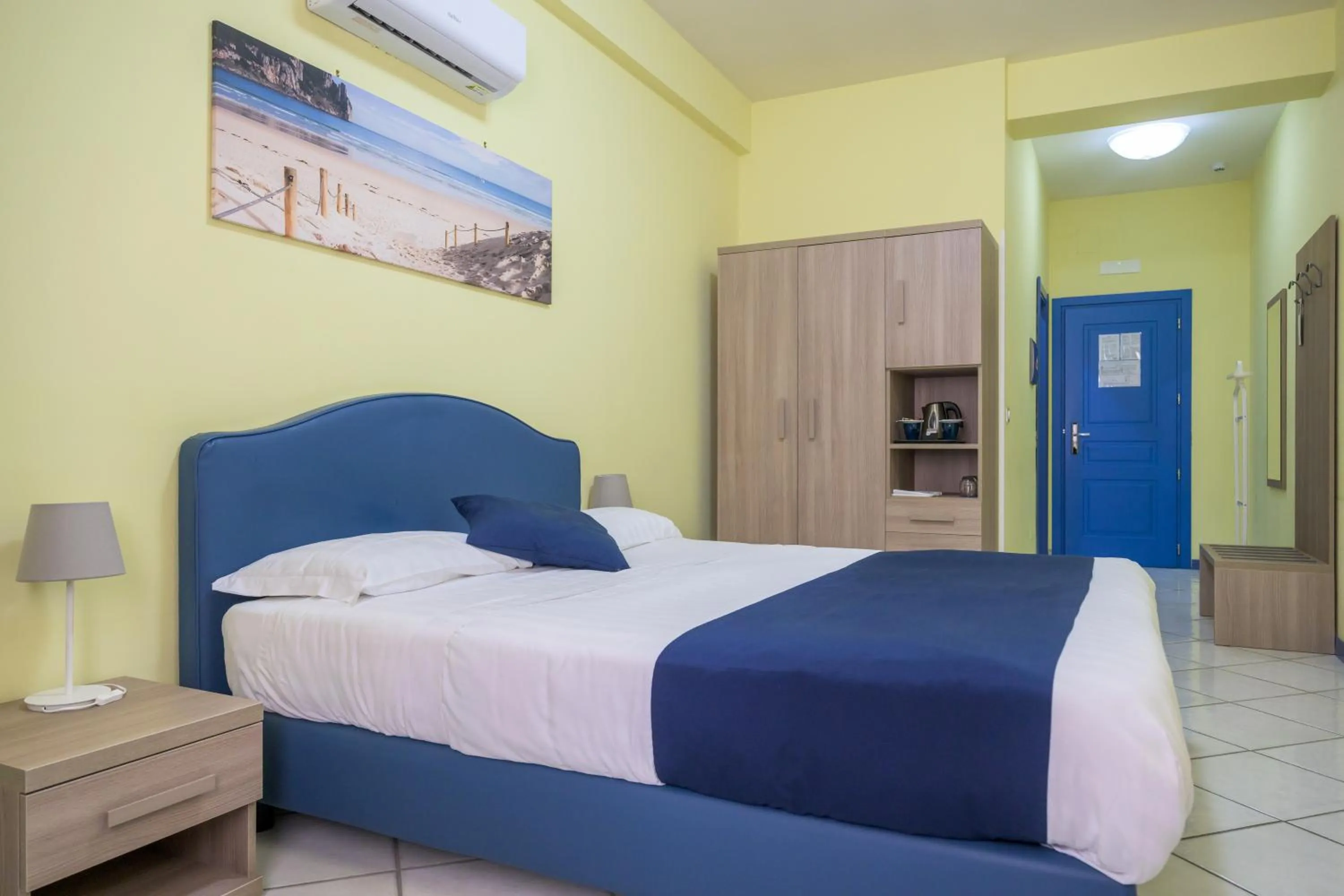 Bedroom, Bed in Hotel Centro Congressi Polo Nautico