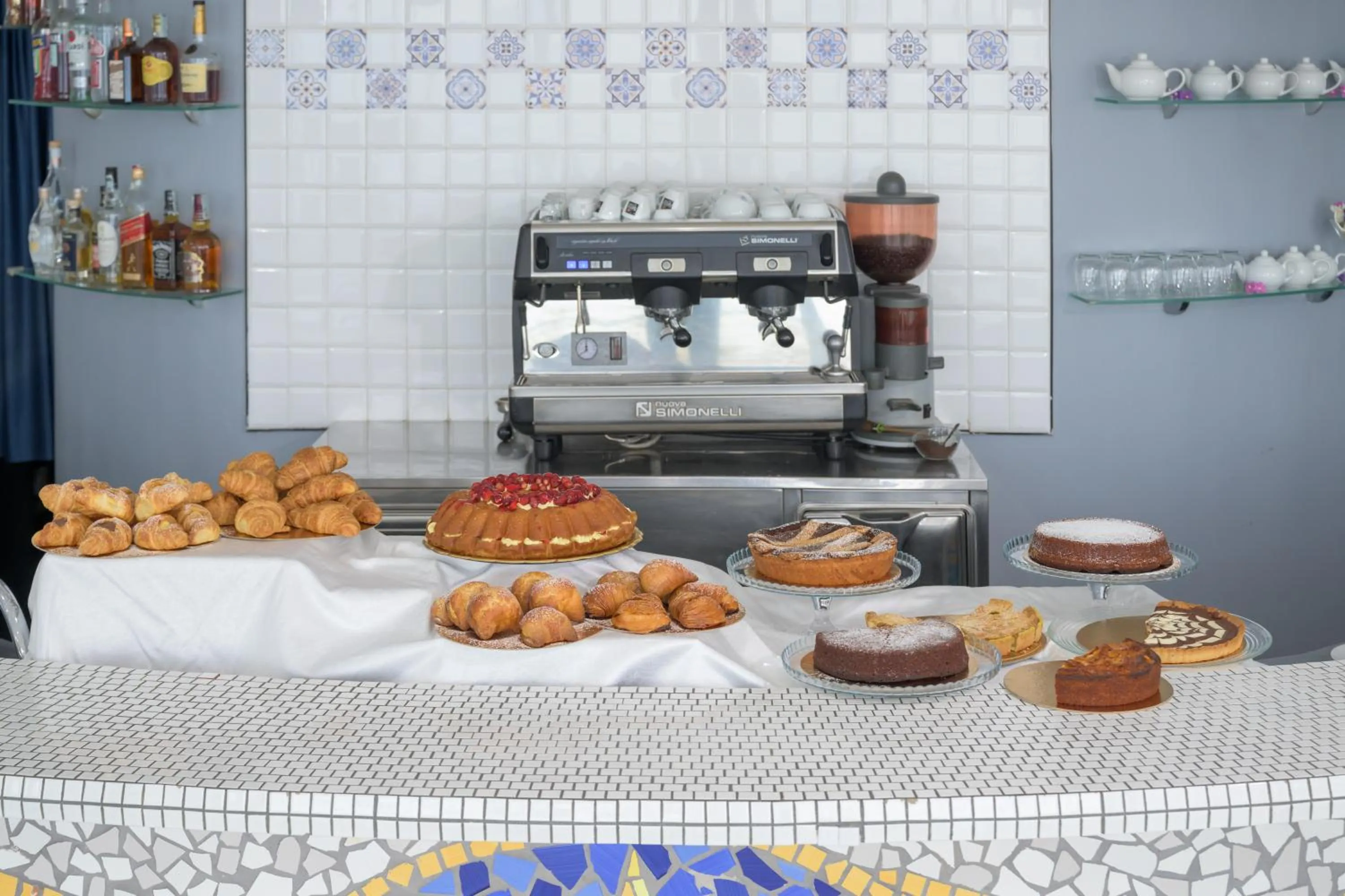 Buffet breakfast in Hotel Centro Congressi Polo Nautico