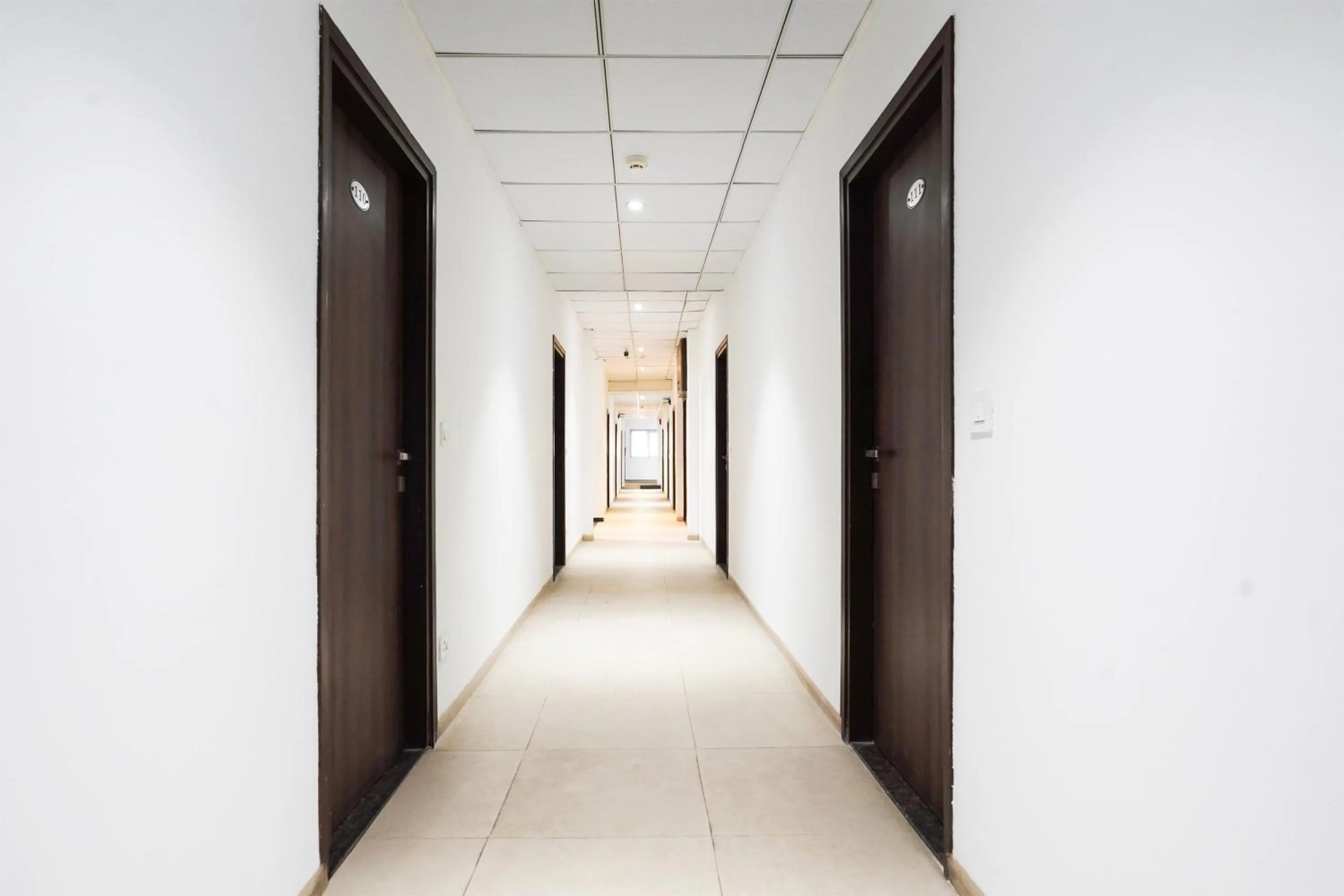 Lobby or reception in Super Townhouse Central Bazar Road Ramdaspeth