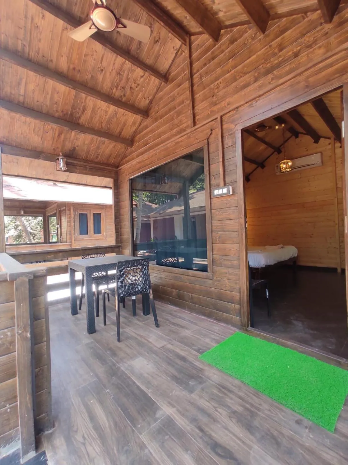 Cocorico Beach Resort