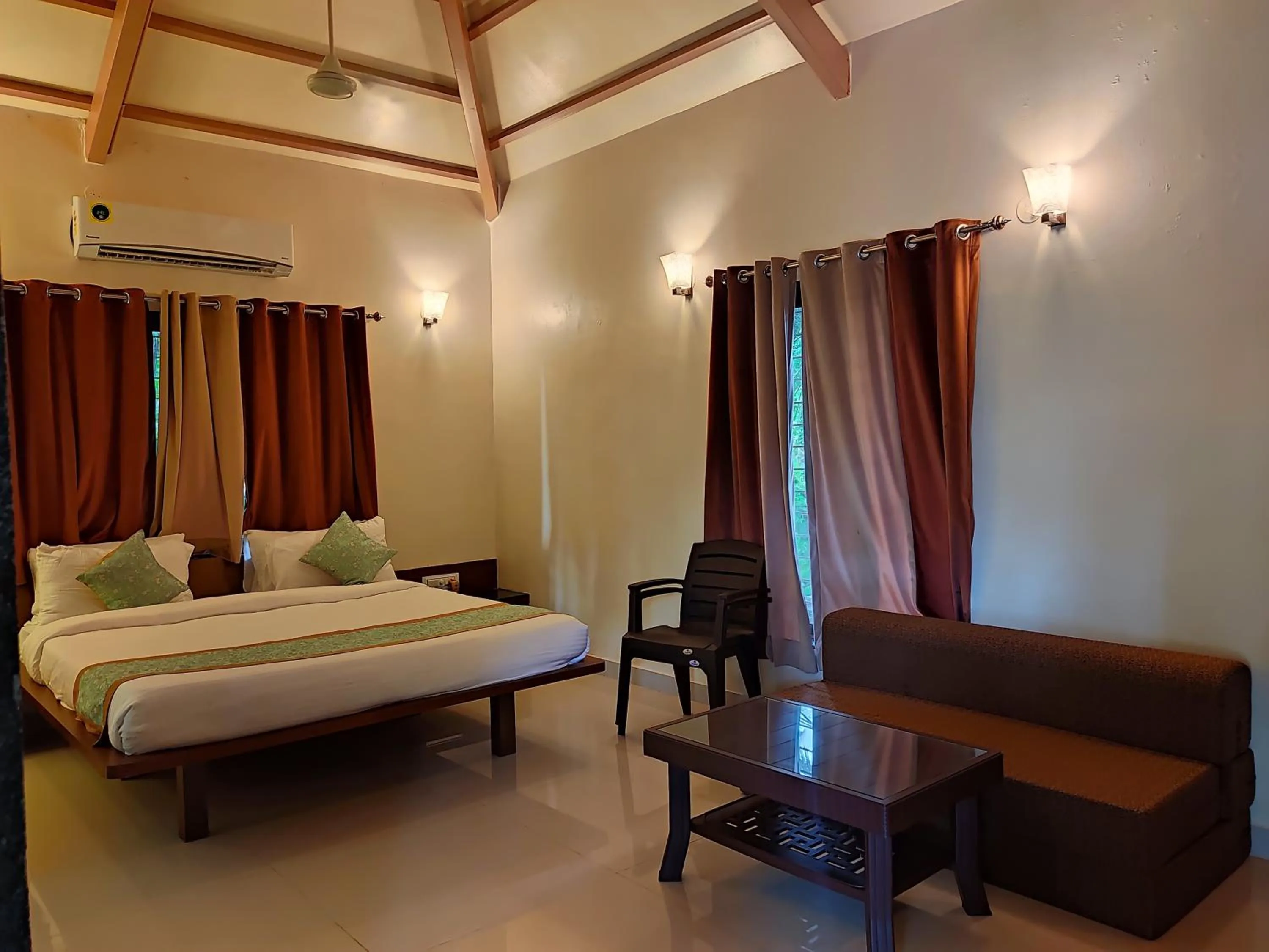 Bedroom, Bed in Cocorico Beach Resort
