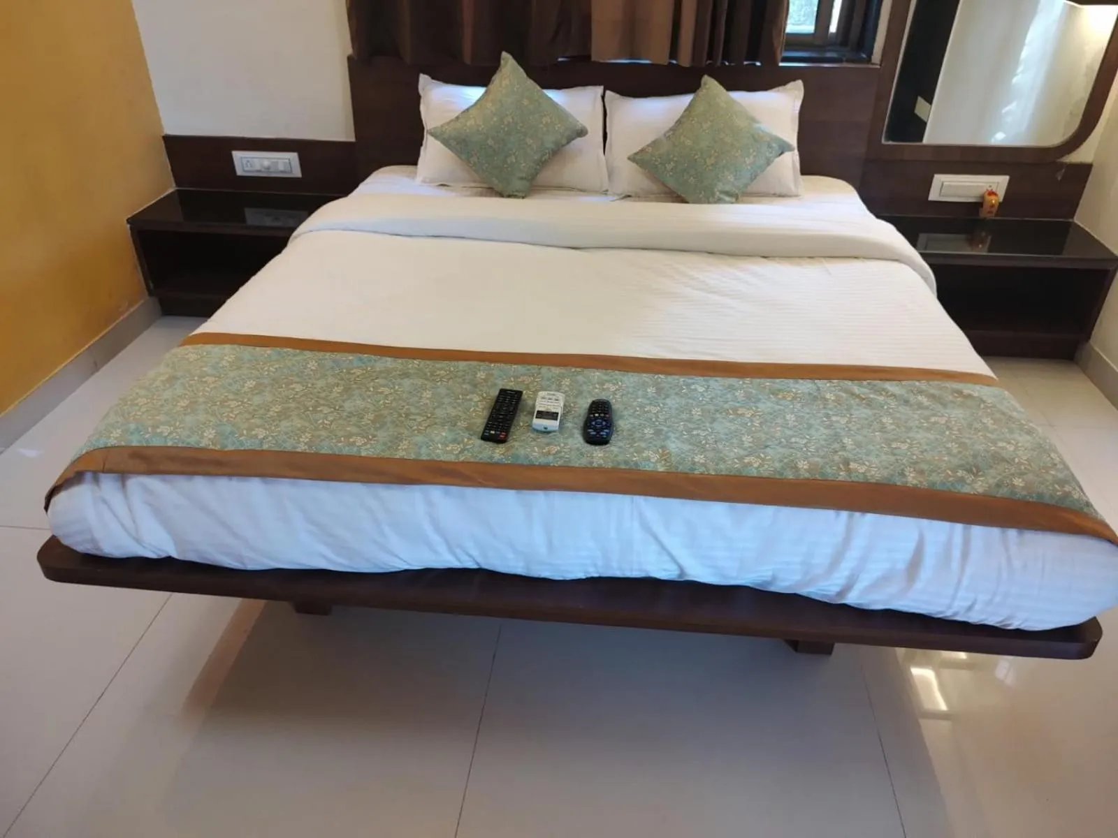 Bed in Cocorico Beach Resort