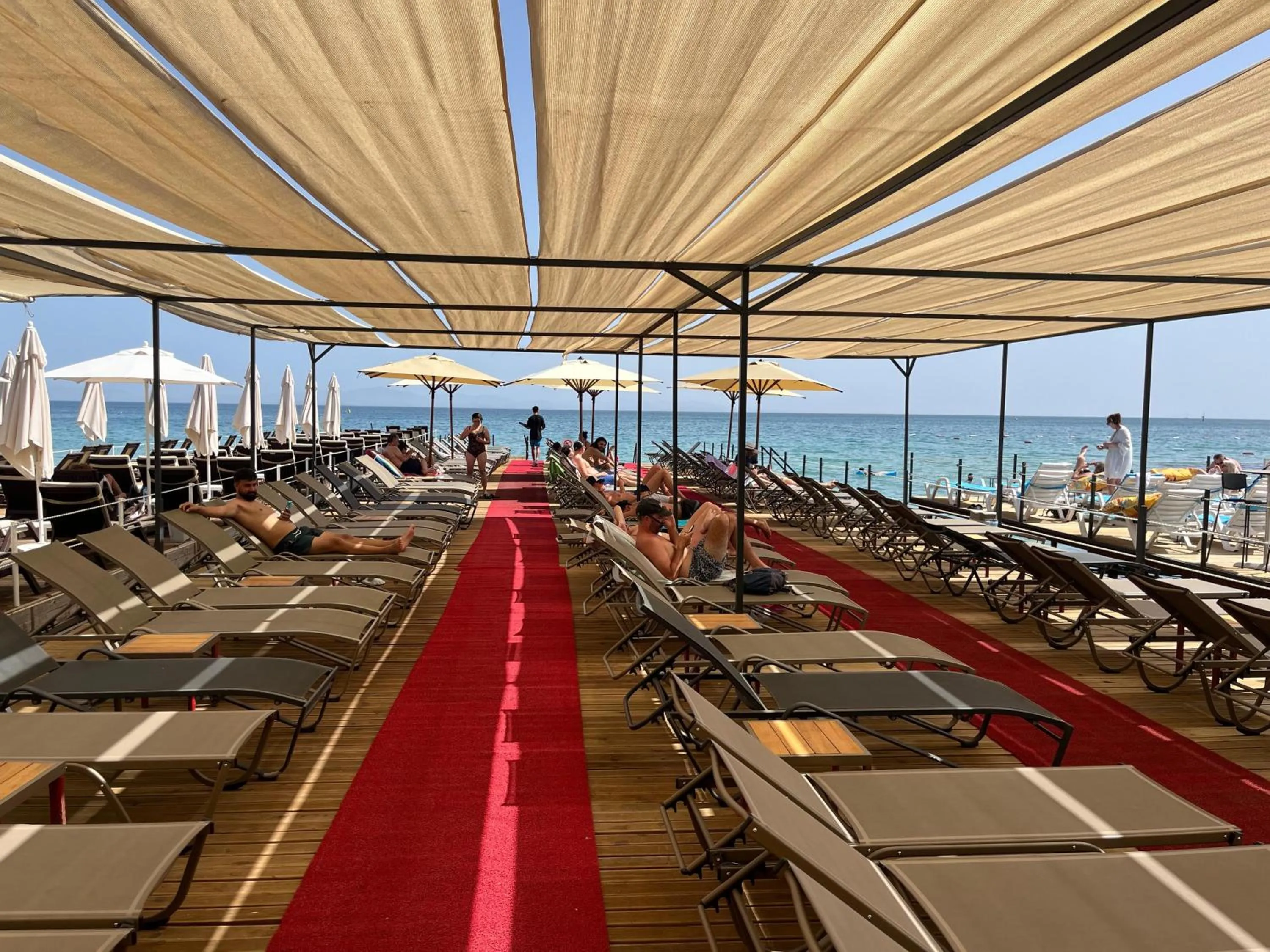 Property building in THE LEA HOTELS & SUITE