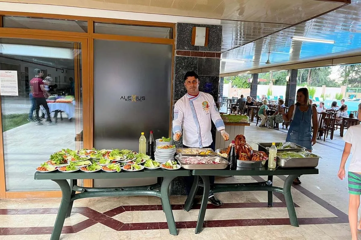 Restaurant/places to eat in Alexius Beach Hotel