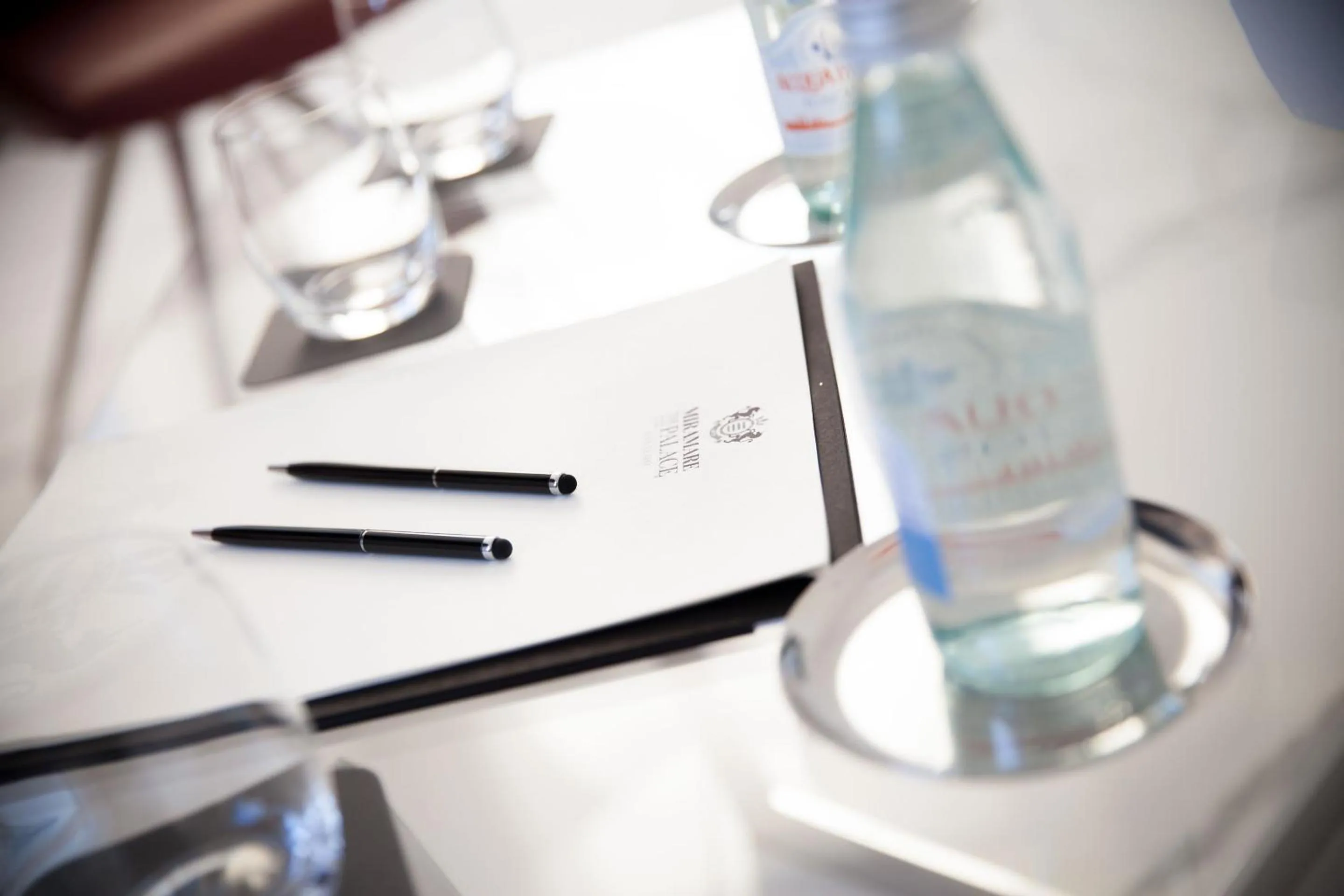 Seating area in Miramare The Palace Resort