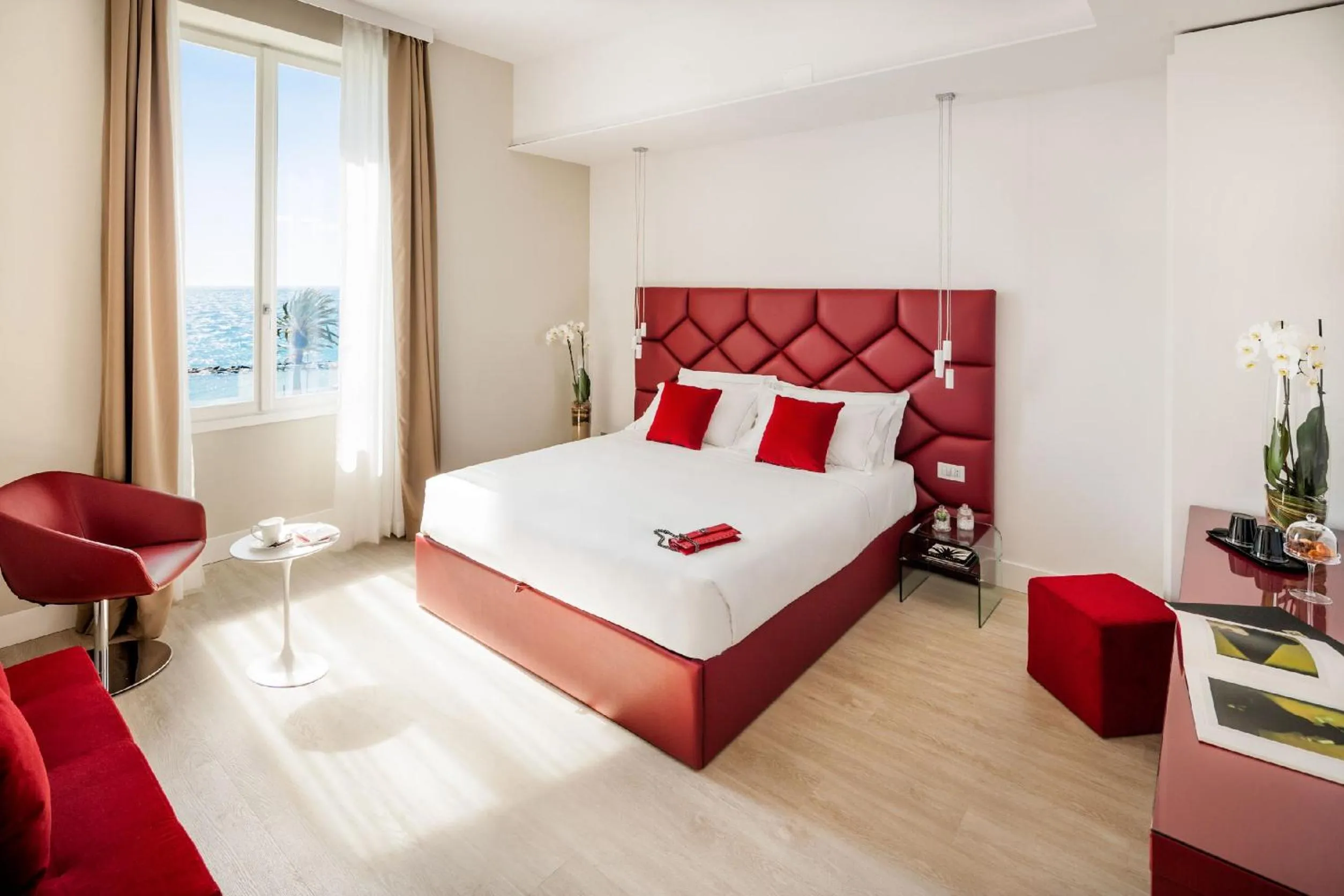 Bed in Miramare The Palace Resort