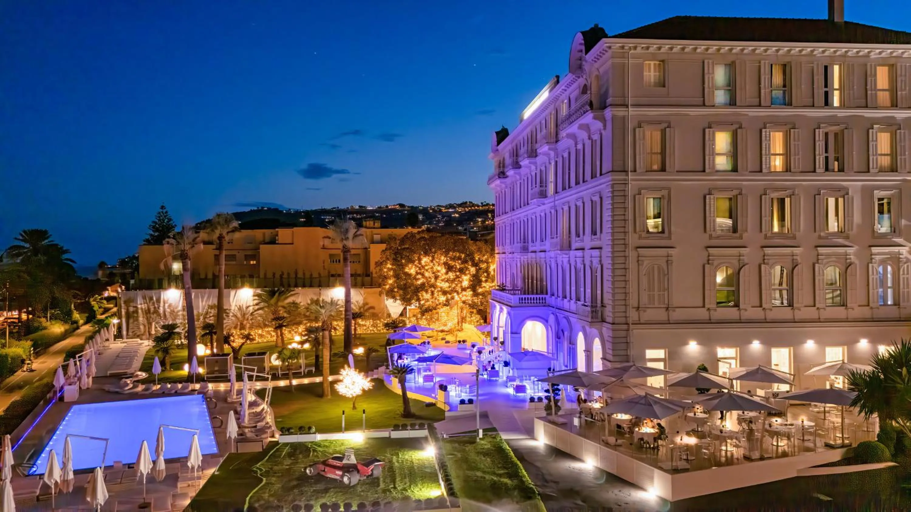 Property building in Miramare The Palace Resort