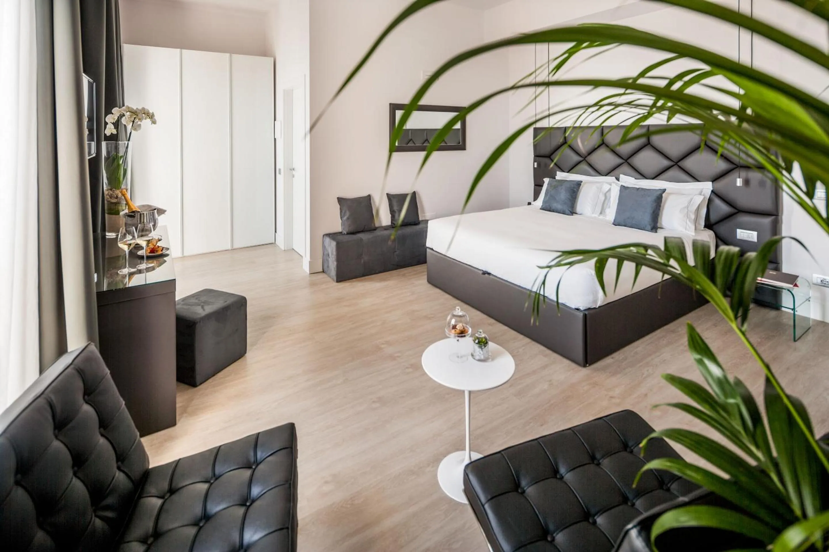 Bed in Miramare The Palace Resort