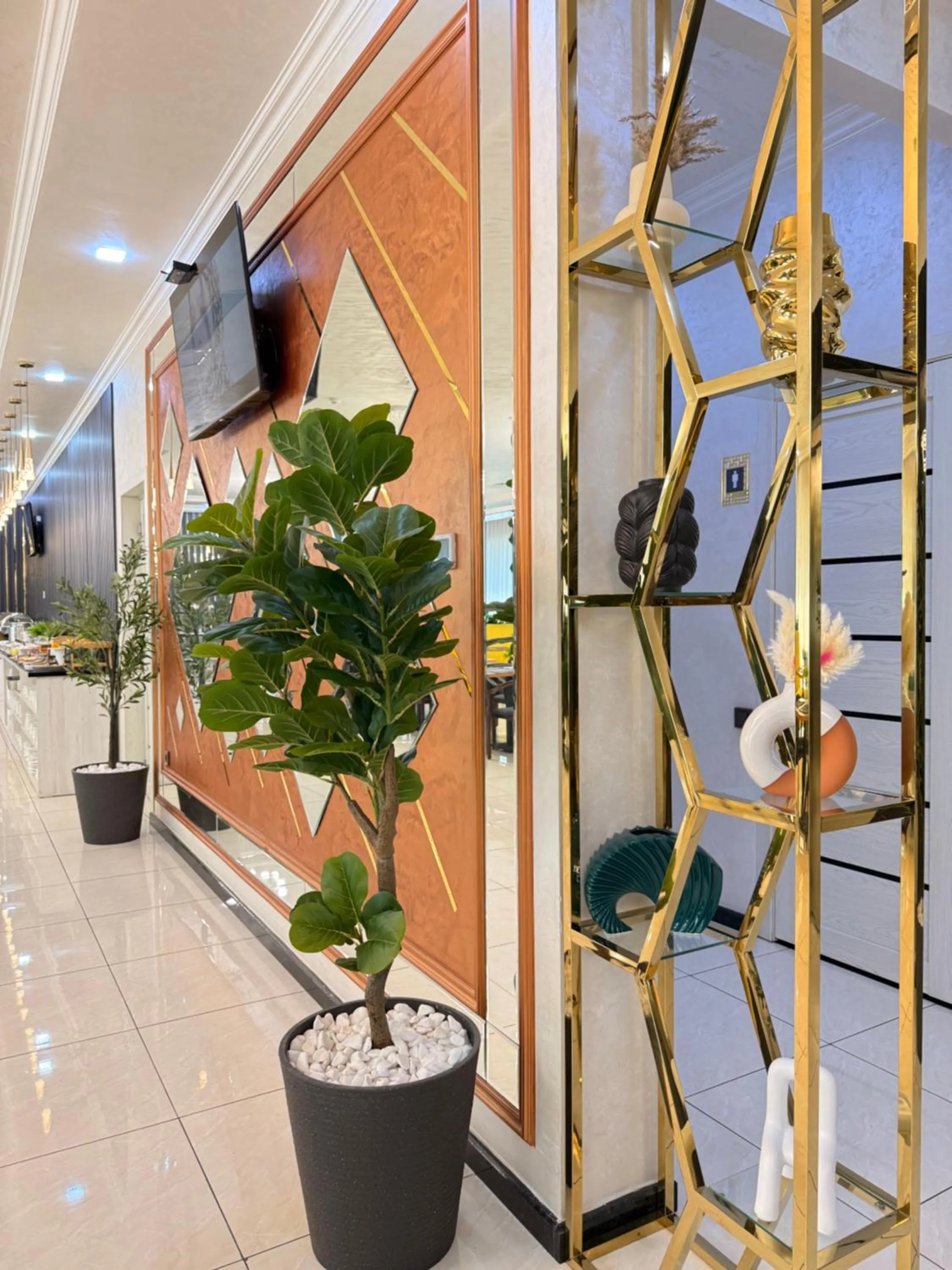 Restaurant/places to eat in Porto Bello Hotel