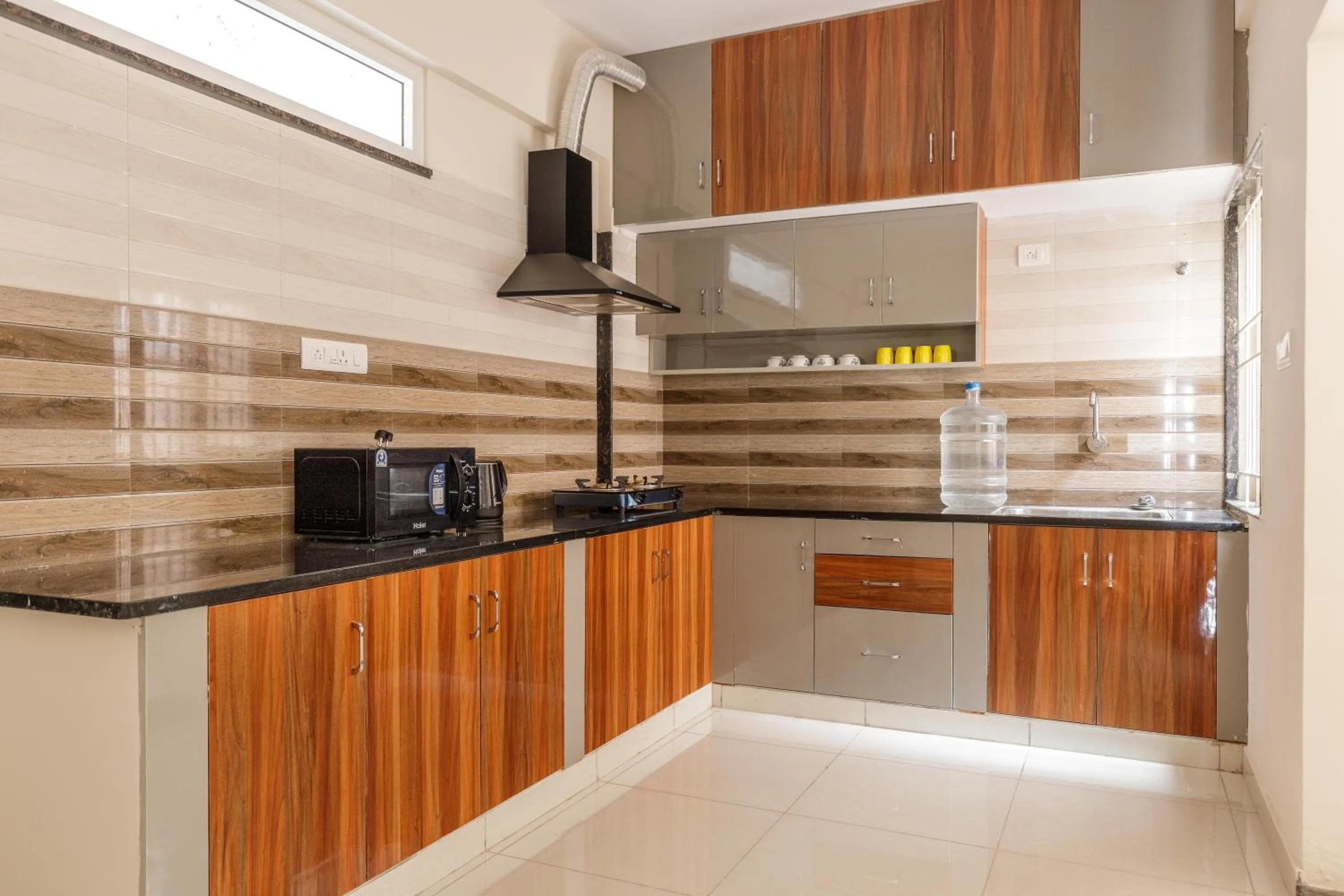 Kitchen or kitchenette in Pinnacle Serviced Apartments