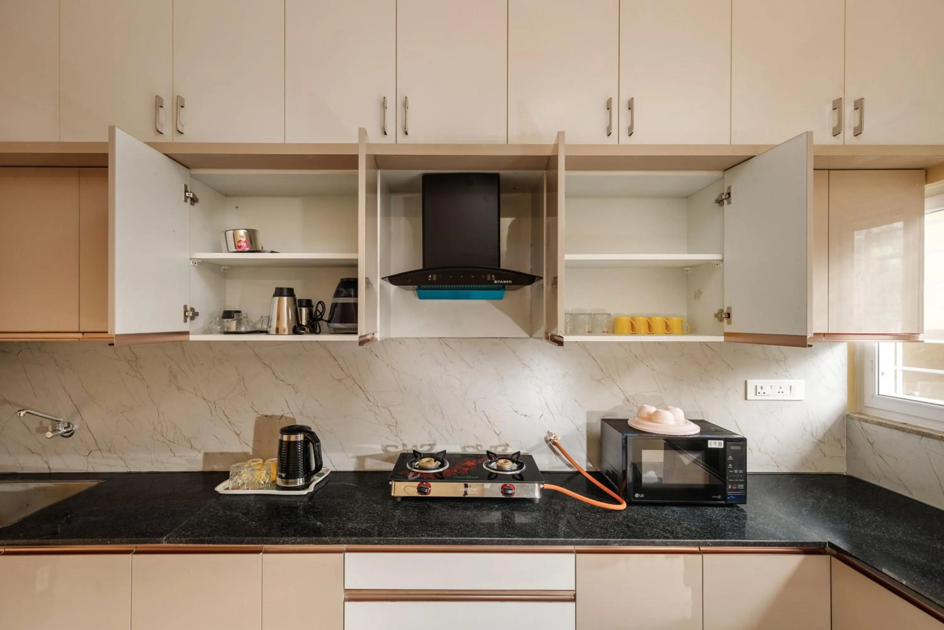 kitchen in Pinnacle Serviced Apartments