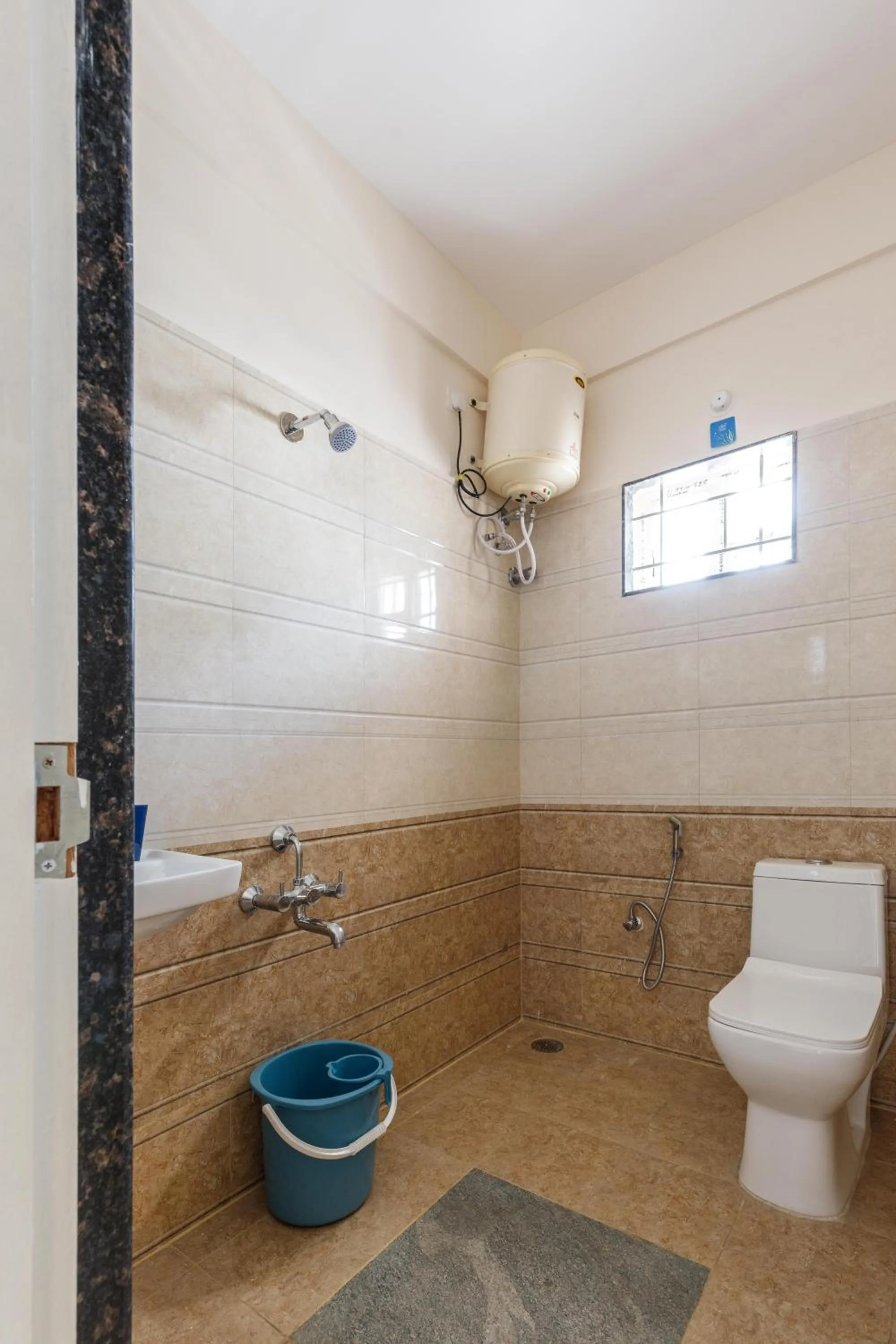 Shower in Pinnacle Serviced Apartments