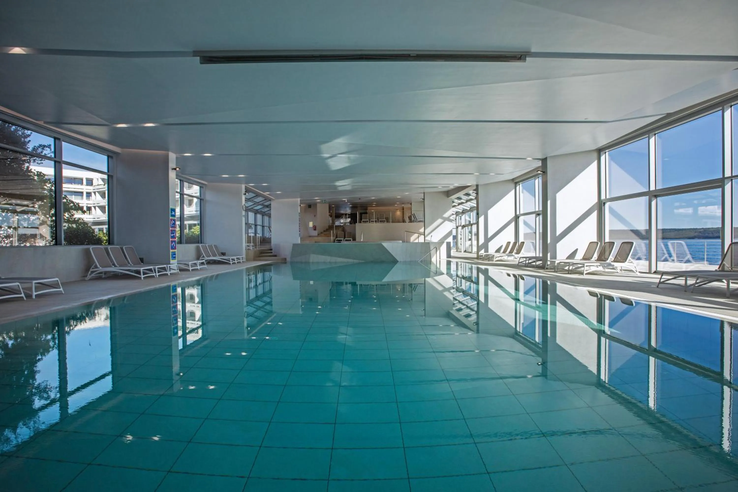 Swimming pool in Hotel Vile Park Premium