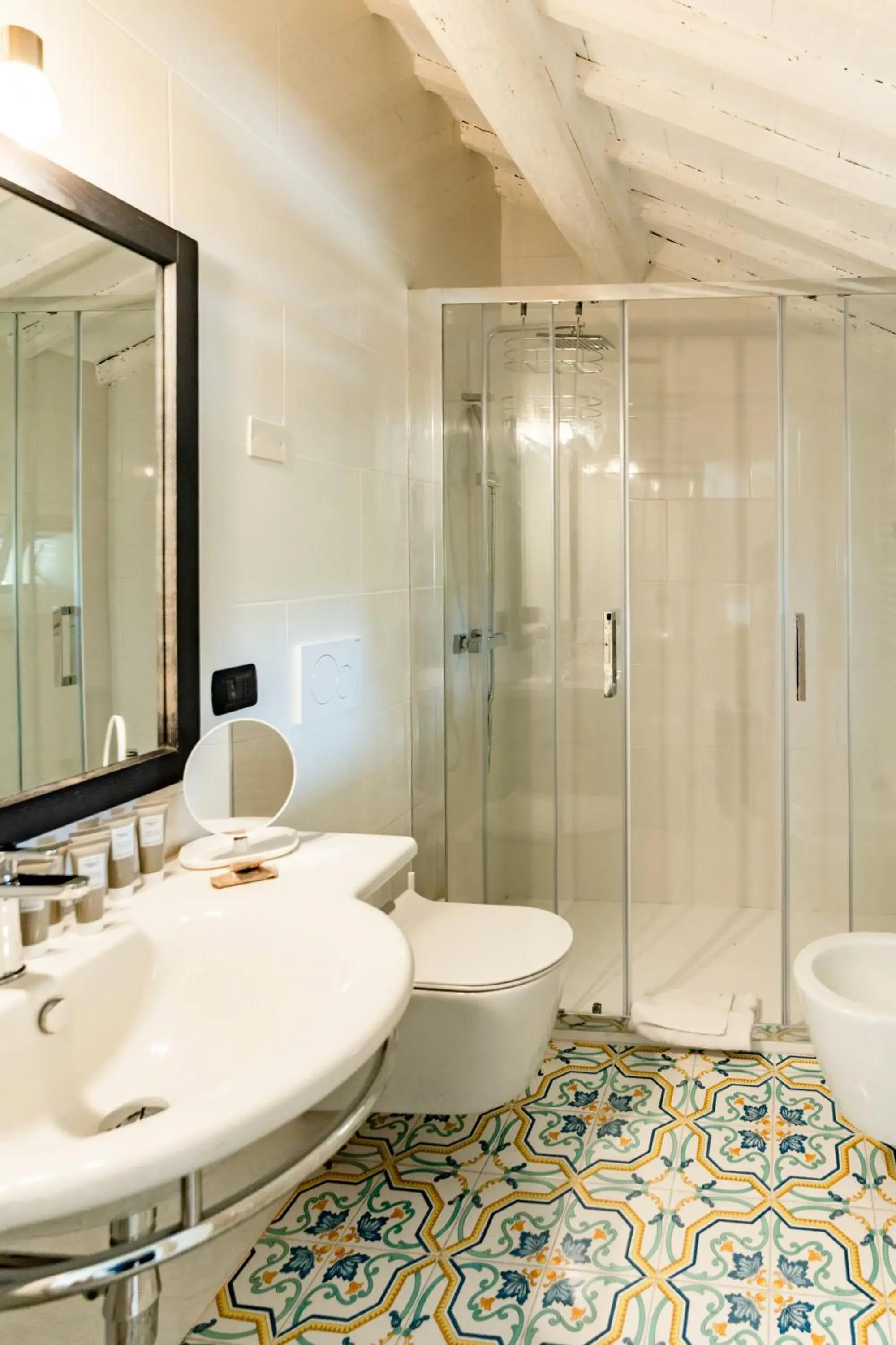 Deluxe Queen Room in Cappuccina Country Resort Deluxe Queen Room in Cappuccina Country Resort