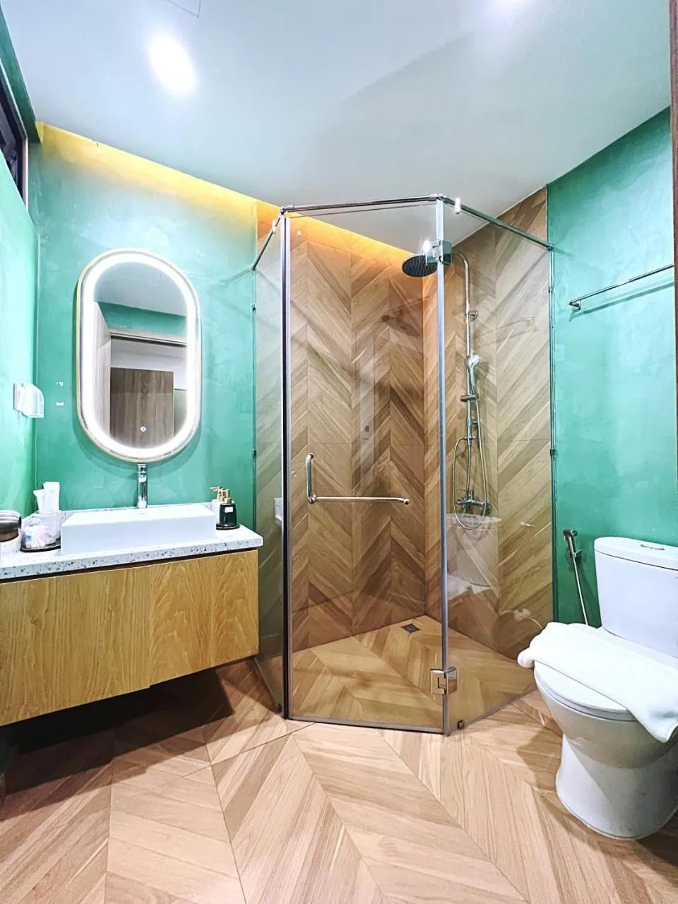 Bathroom in De La Sol Villa Dalat