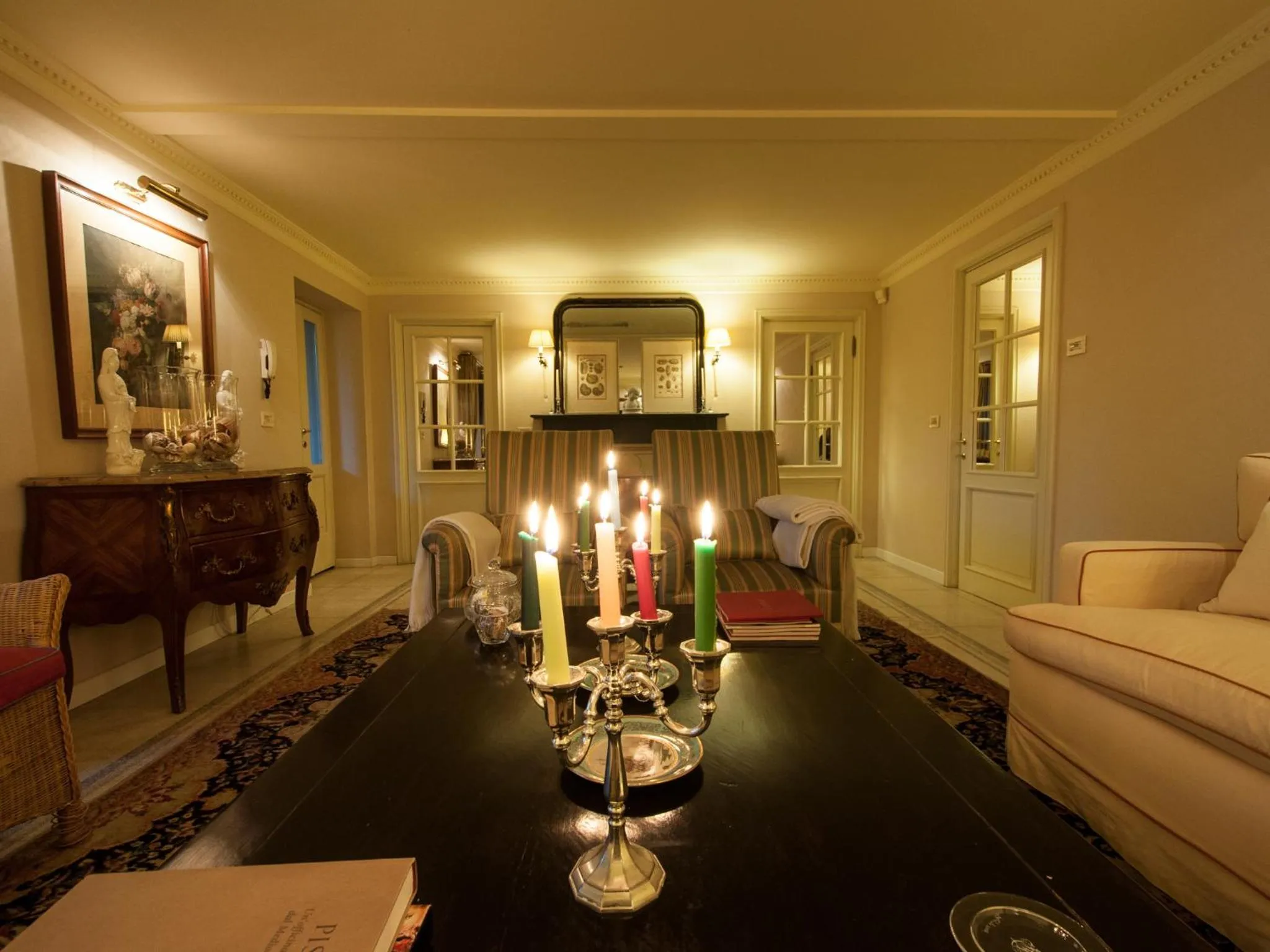 Communal lounge/ TV room in Villa Le Magnolie