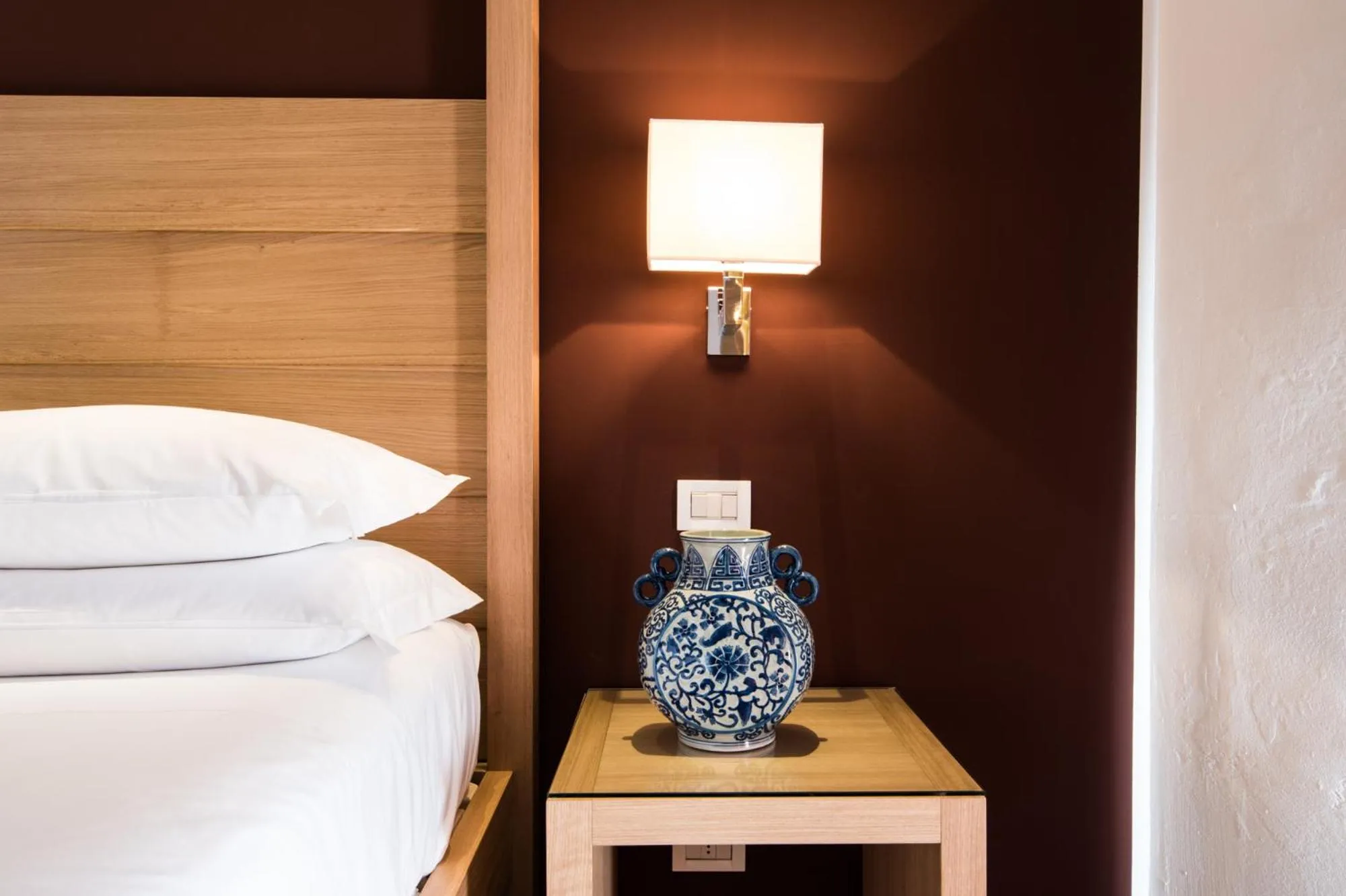 Decorative detail, Bed in Hotel Michelangelo & Day SPA