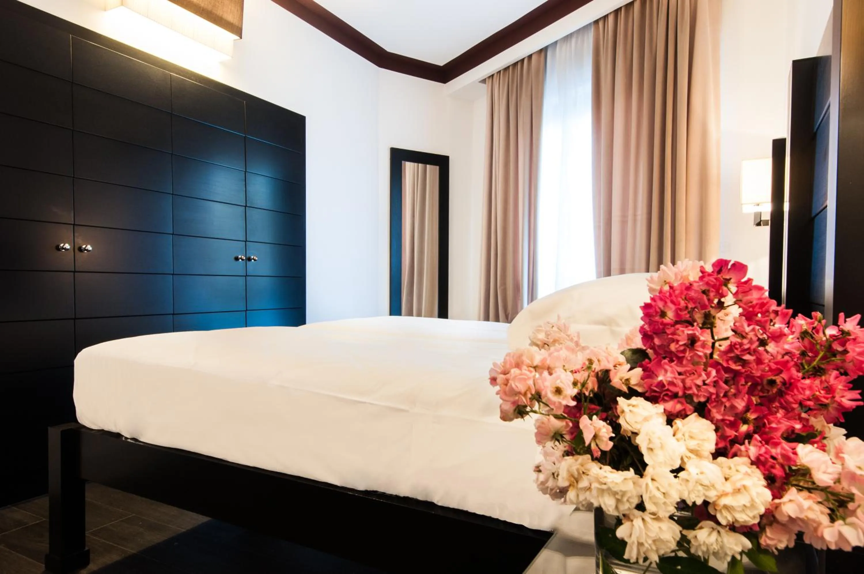 Decorative detail, Bed in Hotel Michelangelo & Day SPA