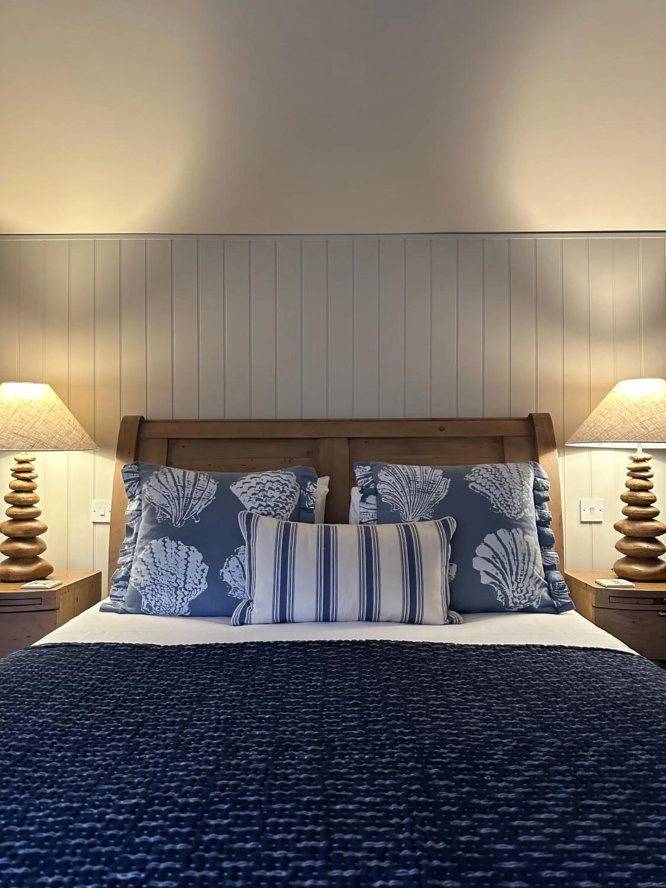 Bed in The Red Lion Inn Alnmouth