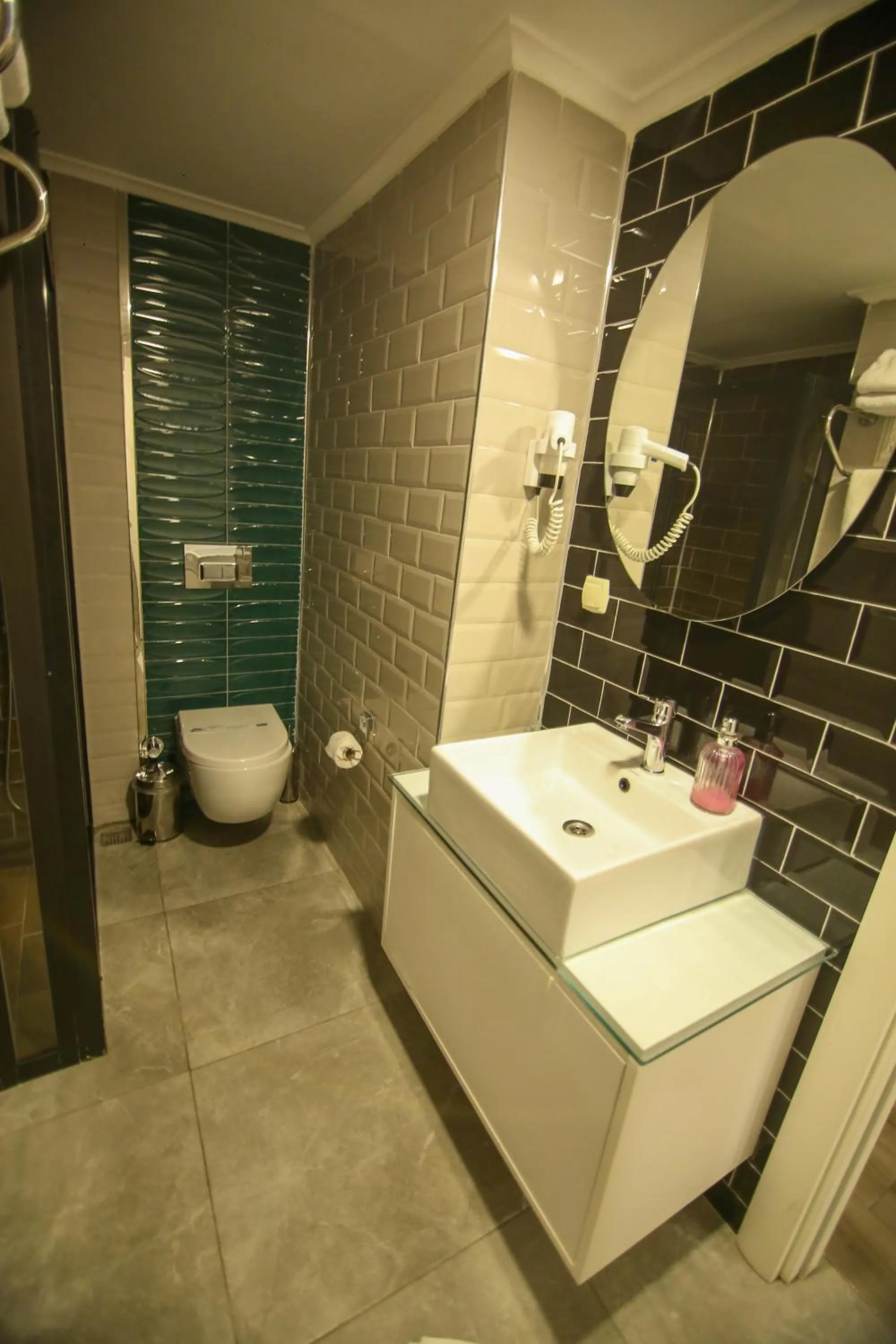 Bathroom in ÇEVİK PALACE HOTEL