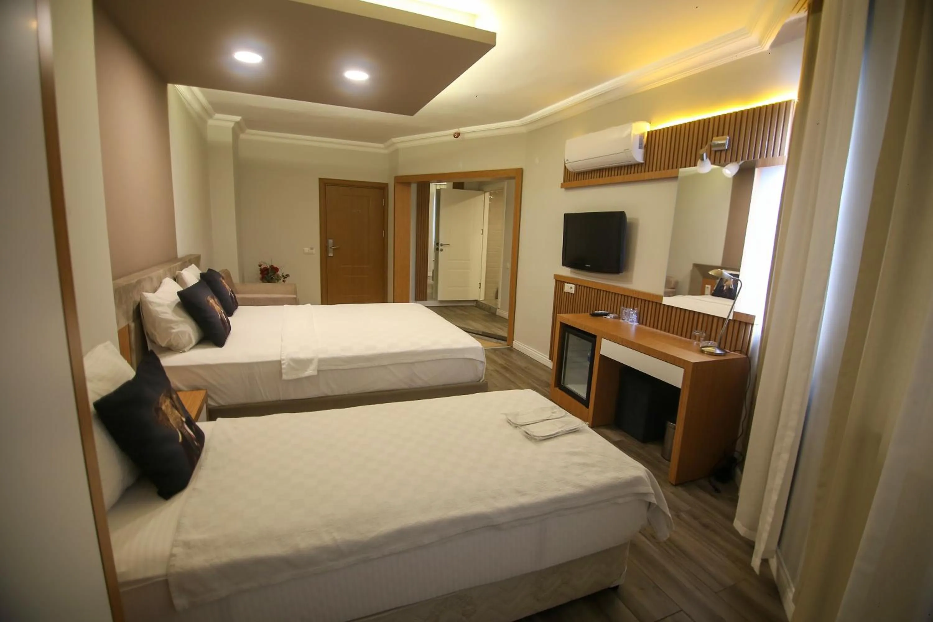 Photo of the whole room, Bed in ÇEVİK PALACE HOTEL