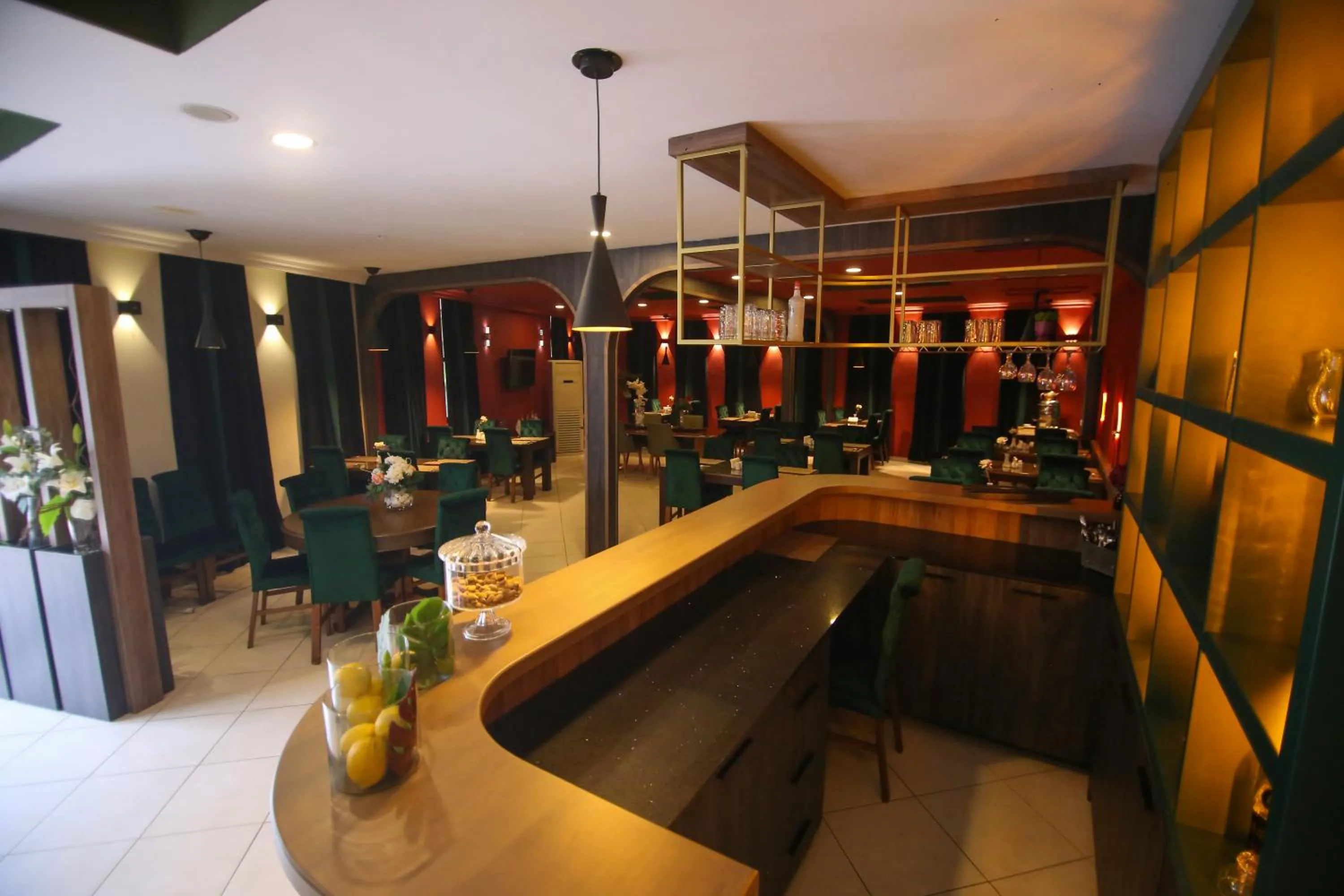 Restaurant/places to eat in ÇEVİK PALACE HOTEL