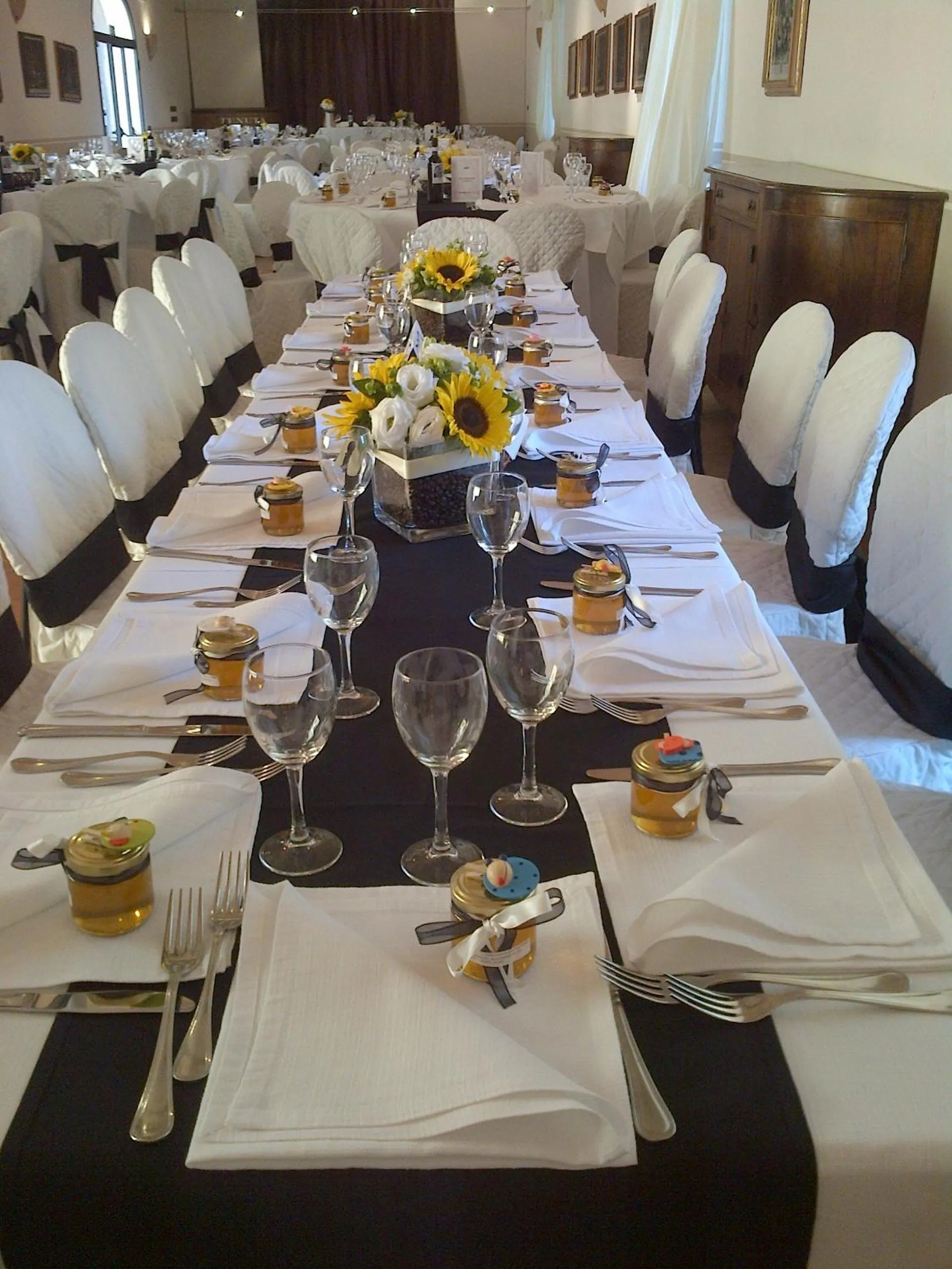 Food and drinks in Tenuta Il Corno Agriturismo